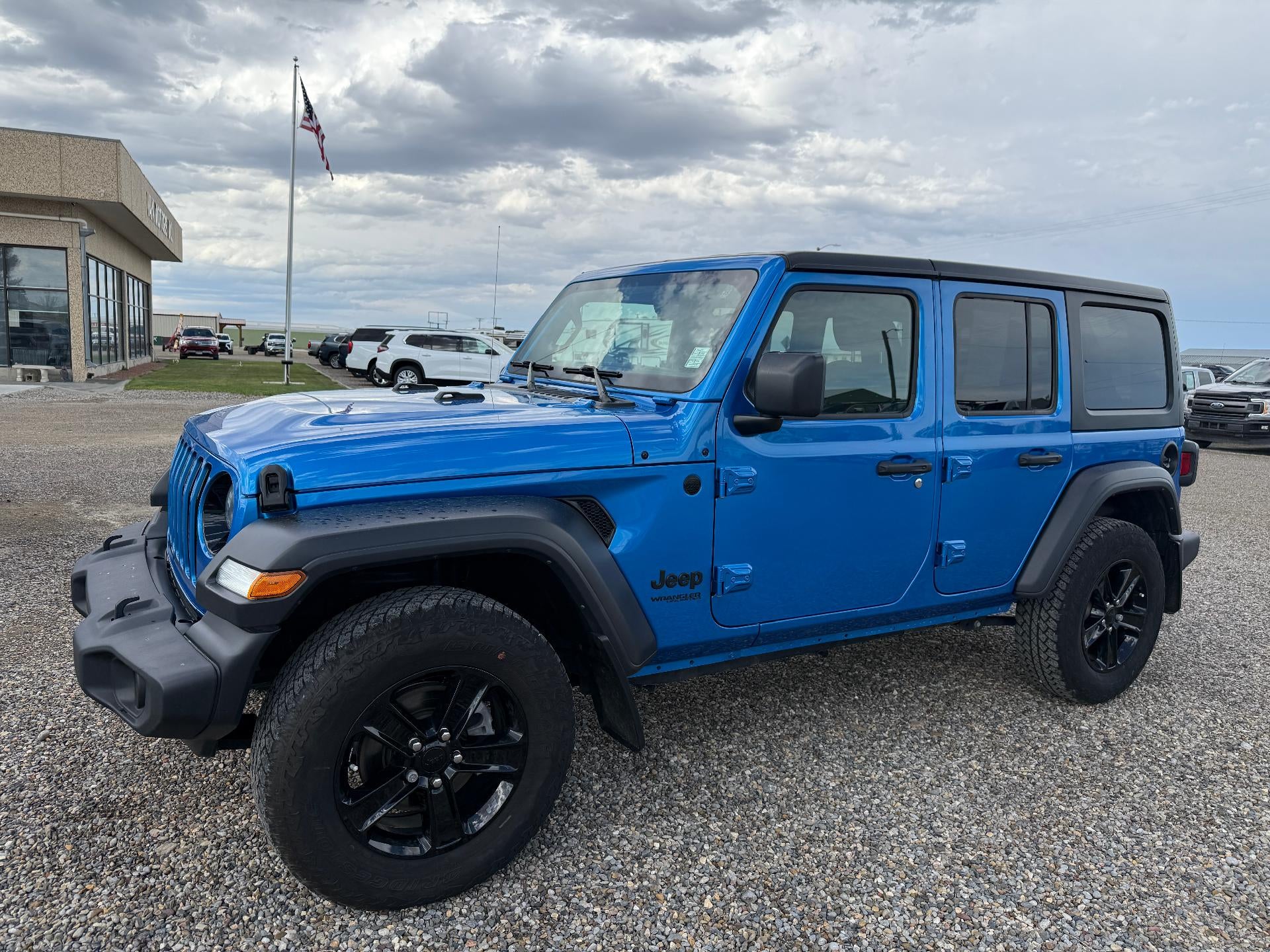 2022 Jeep Wrangler Sport Altitude's photo