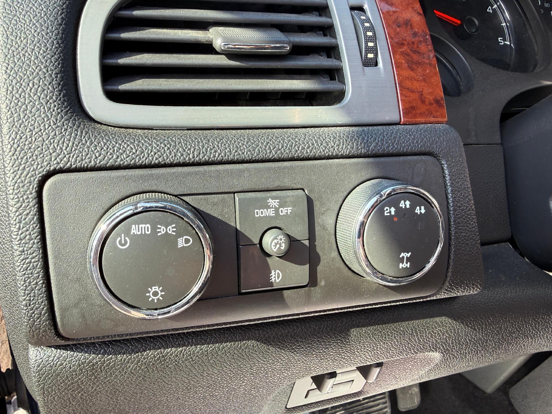 2011 Chevrolet Silverado 3500 HD DRW LTZ