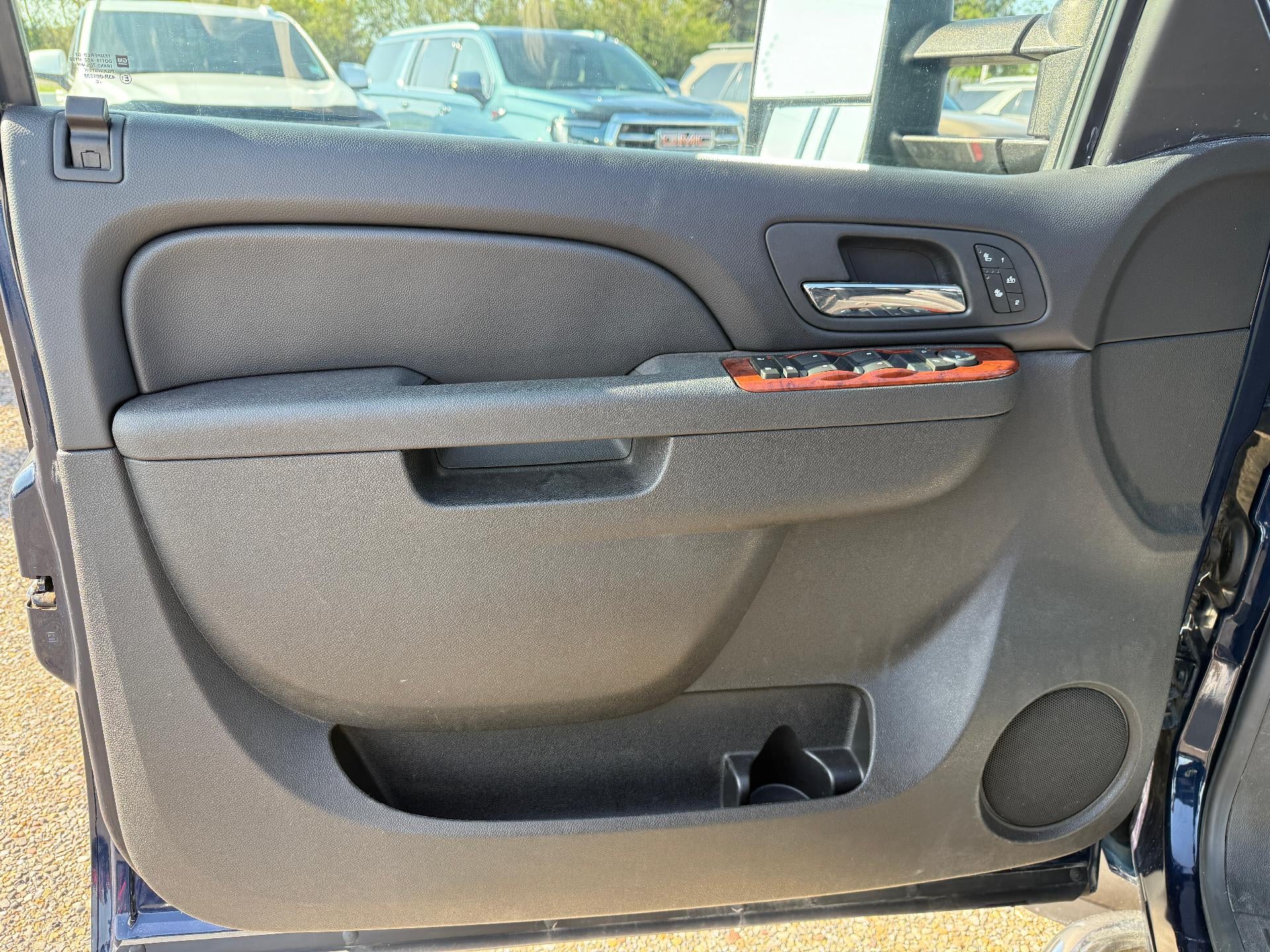 2011 Chevrolet Silverado 3500 HD DRW LTZ