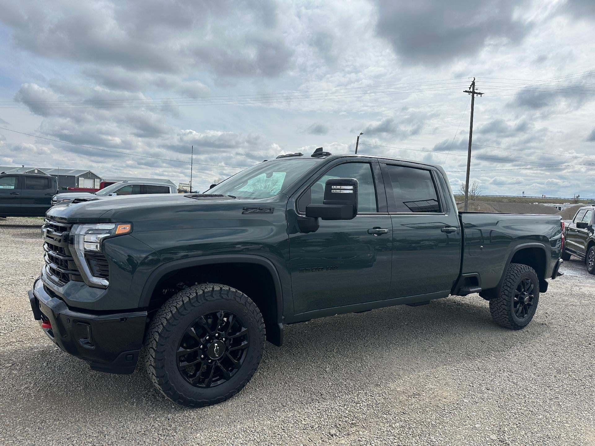 2025 Chevrolet Silverado 3500 HD LTZ