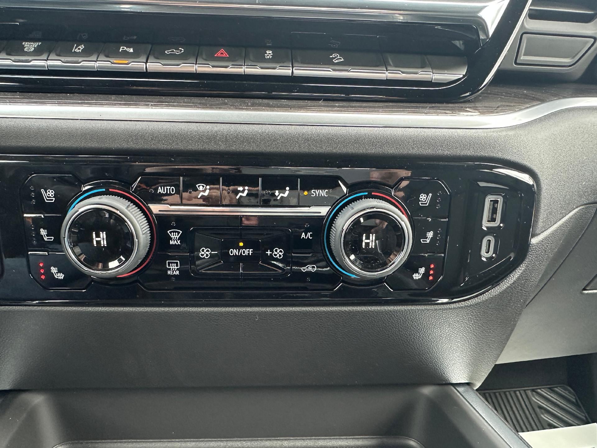 2025 Chevrolet Silverado 3500 HD LTZ