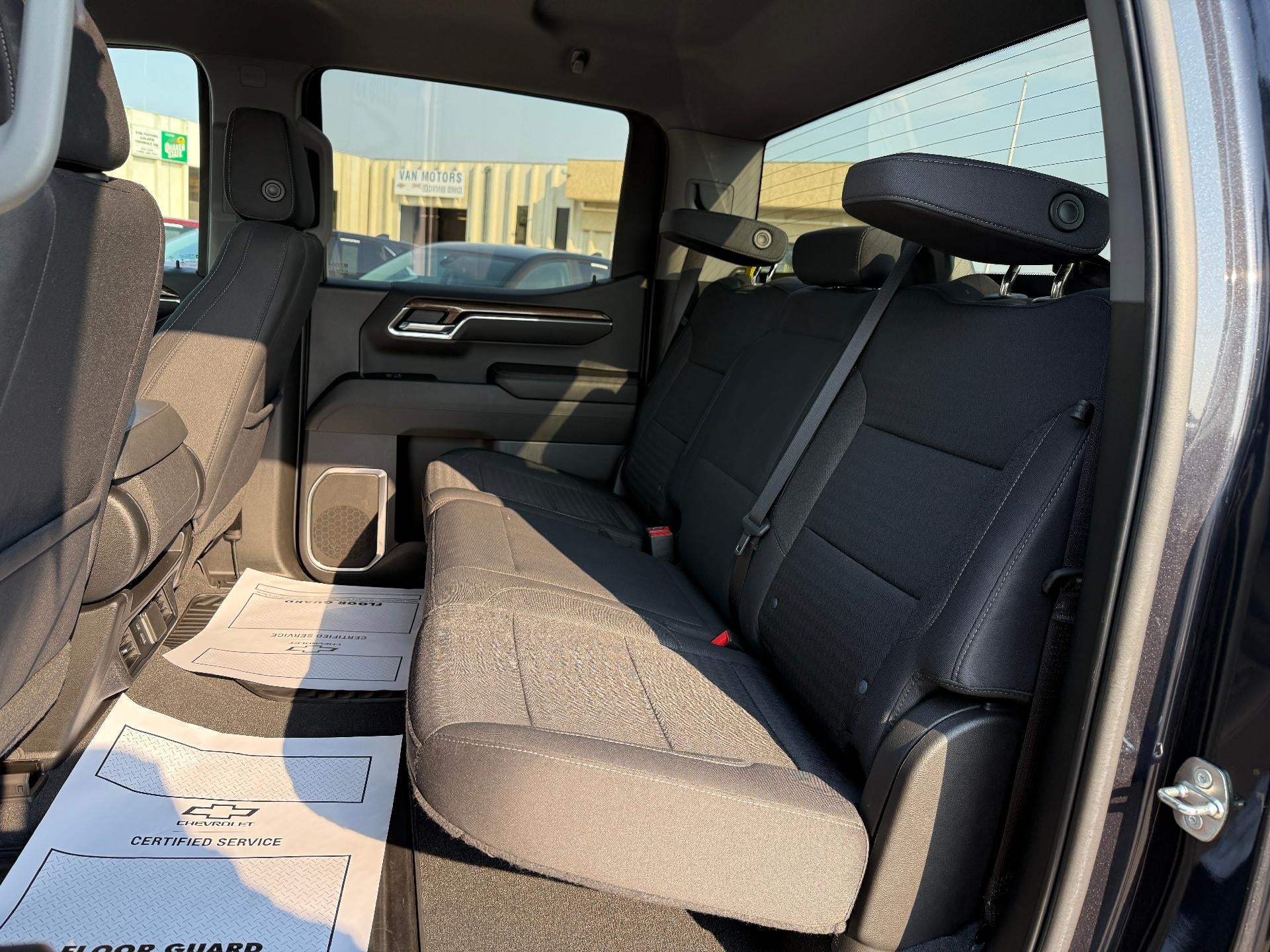 2023 Chevrolet Silverado 1500 LT (2FL)