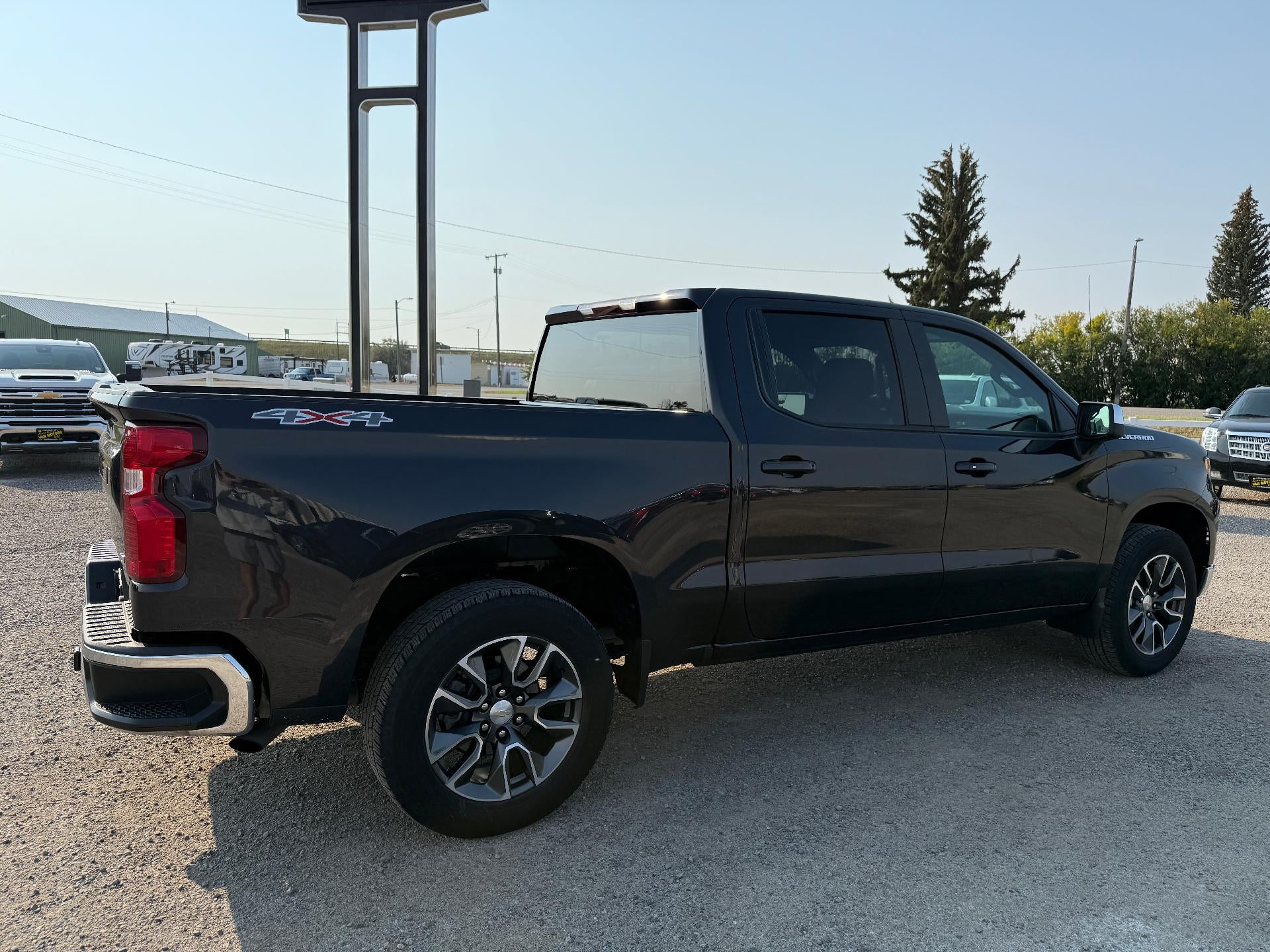 2023 Chevrolet Silverado 1500 LT (2FL)