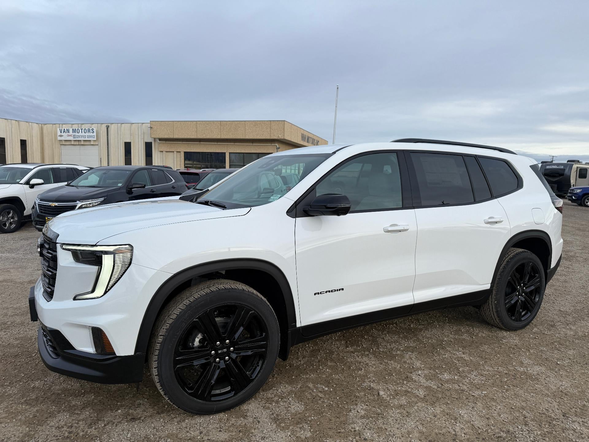 2026 GMC Acadia Elevation