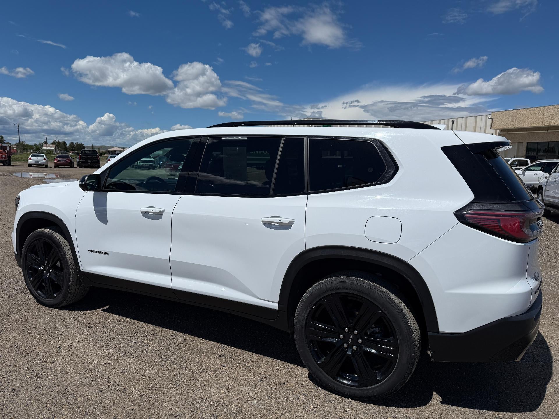 2025 GMC Acadia Elevation