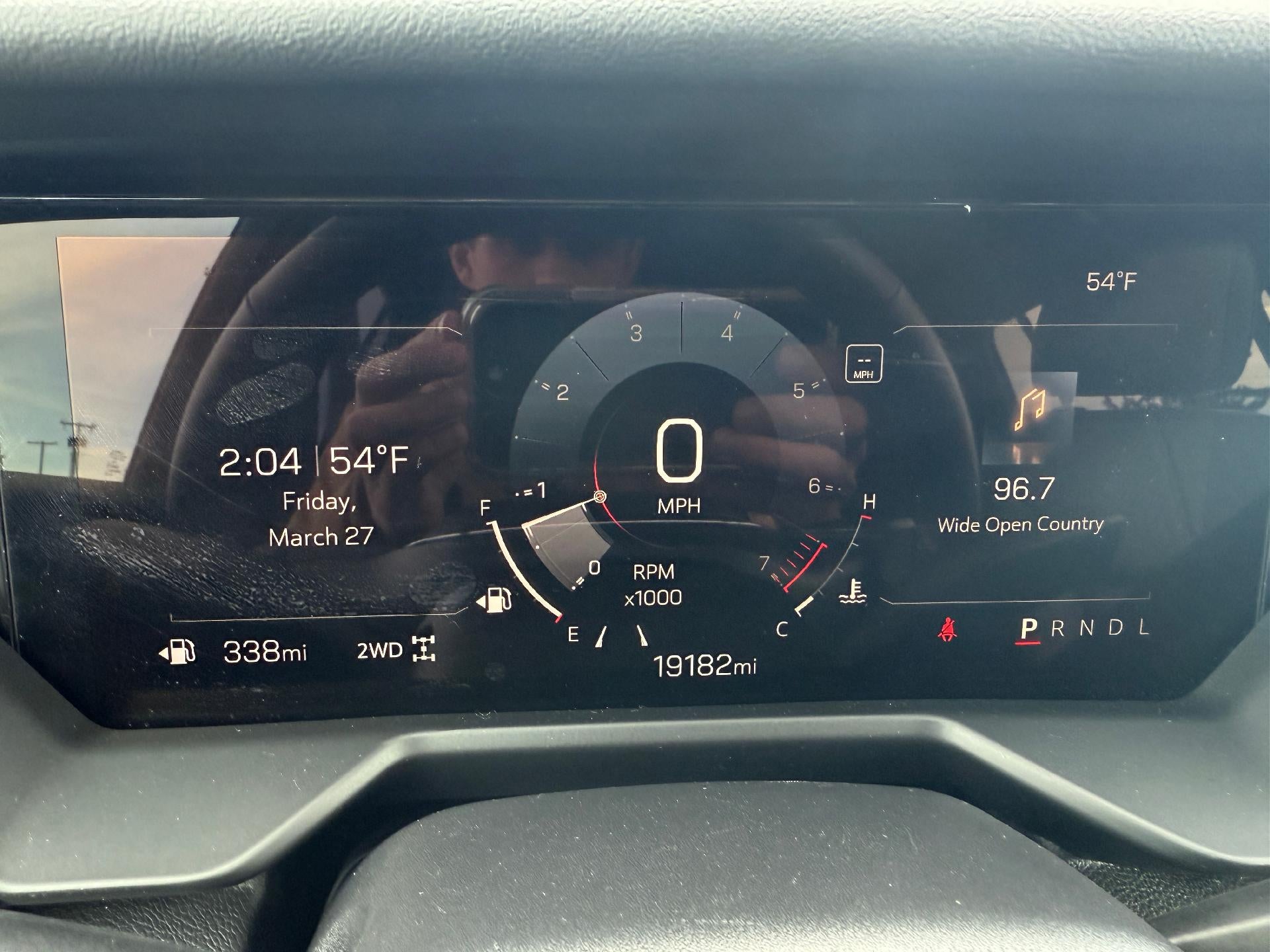 2025 GMC Acadia Elevation