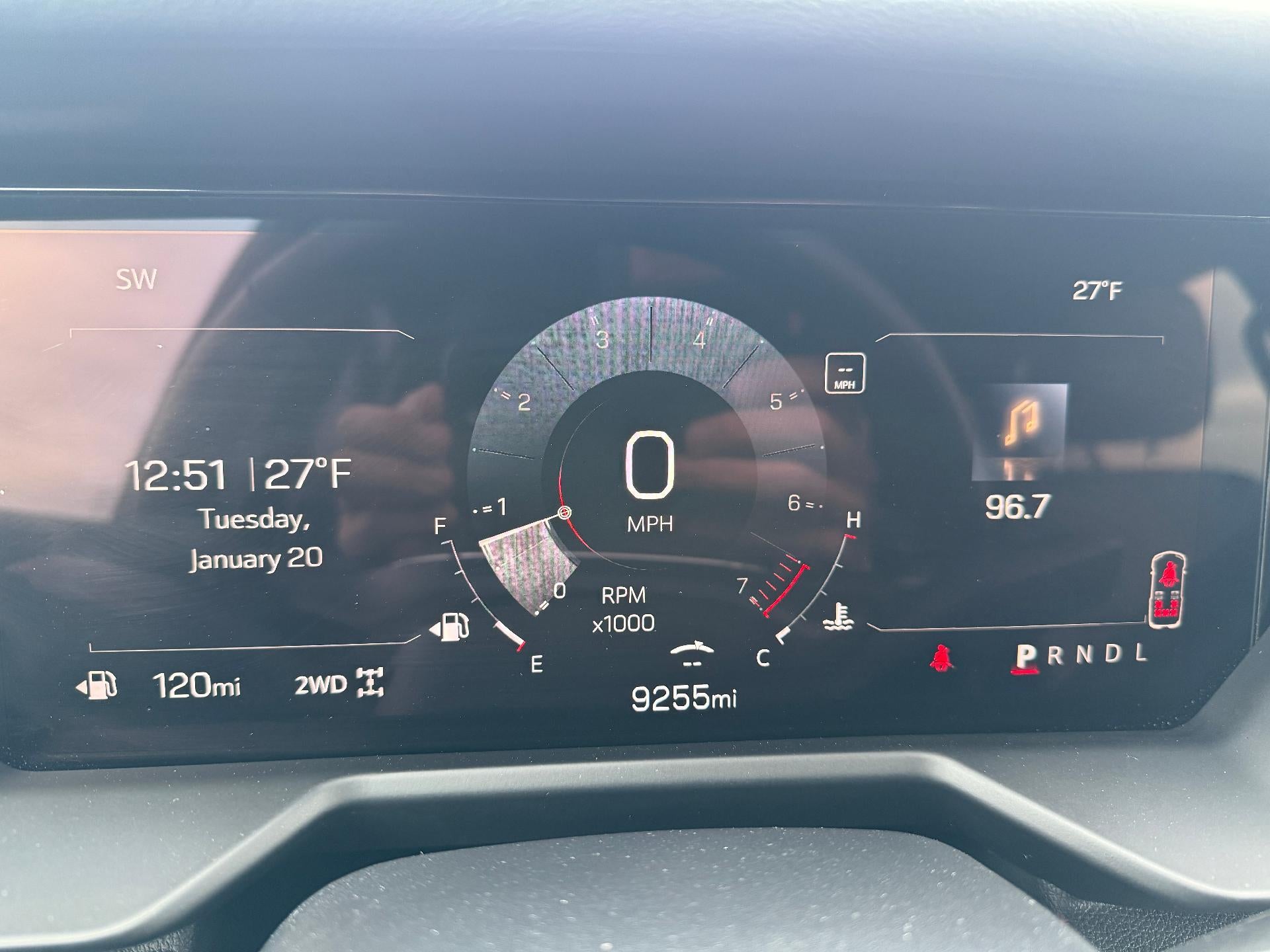 2025 GMC Acadia Elevation