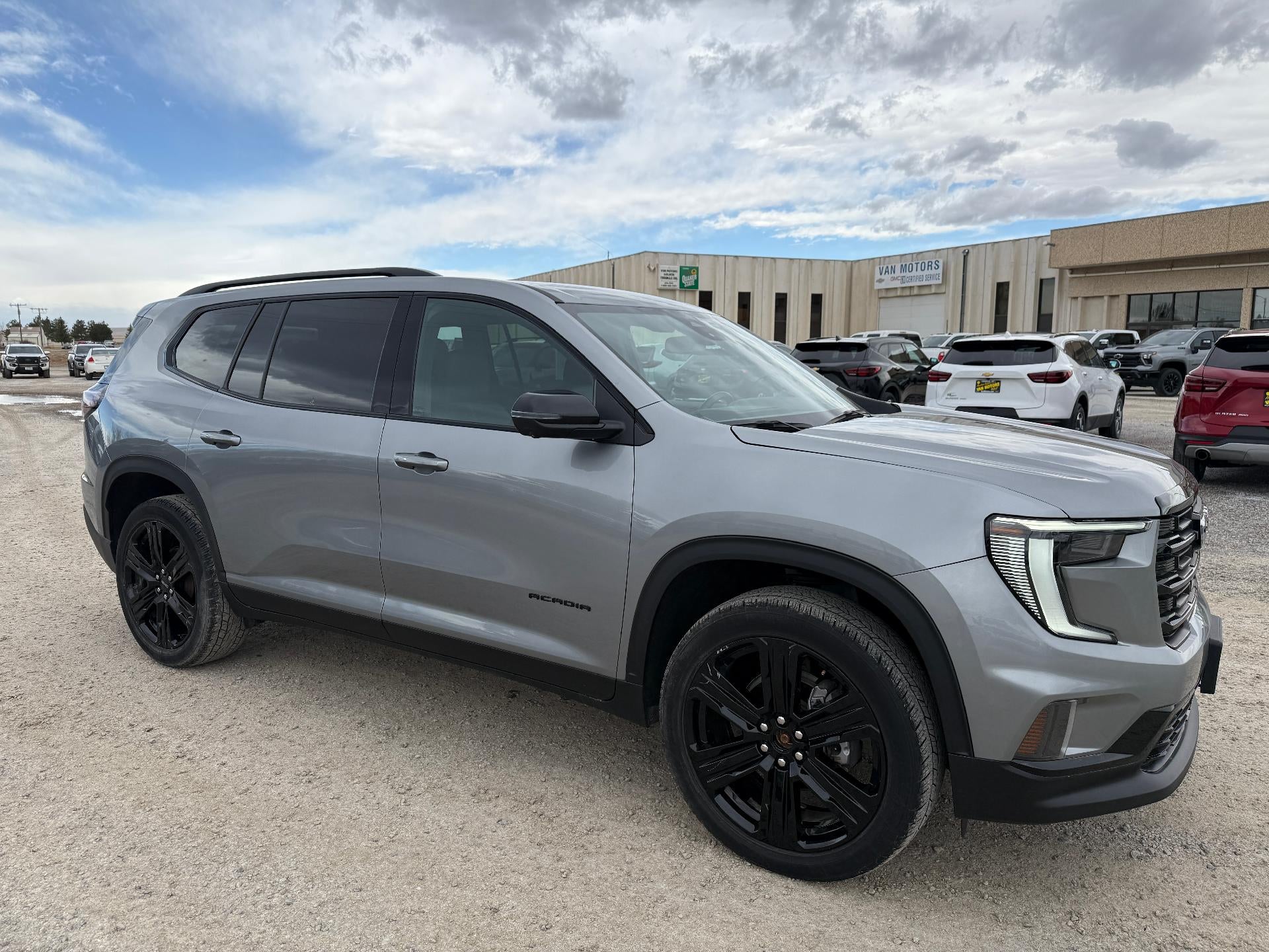 2025 GMC Acadia Elevation