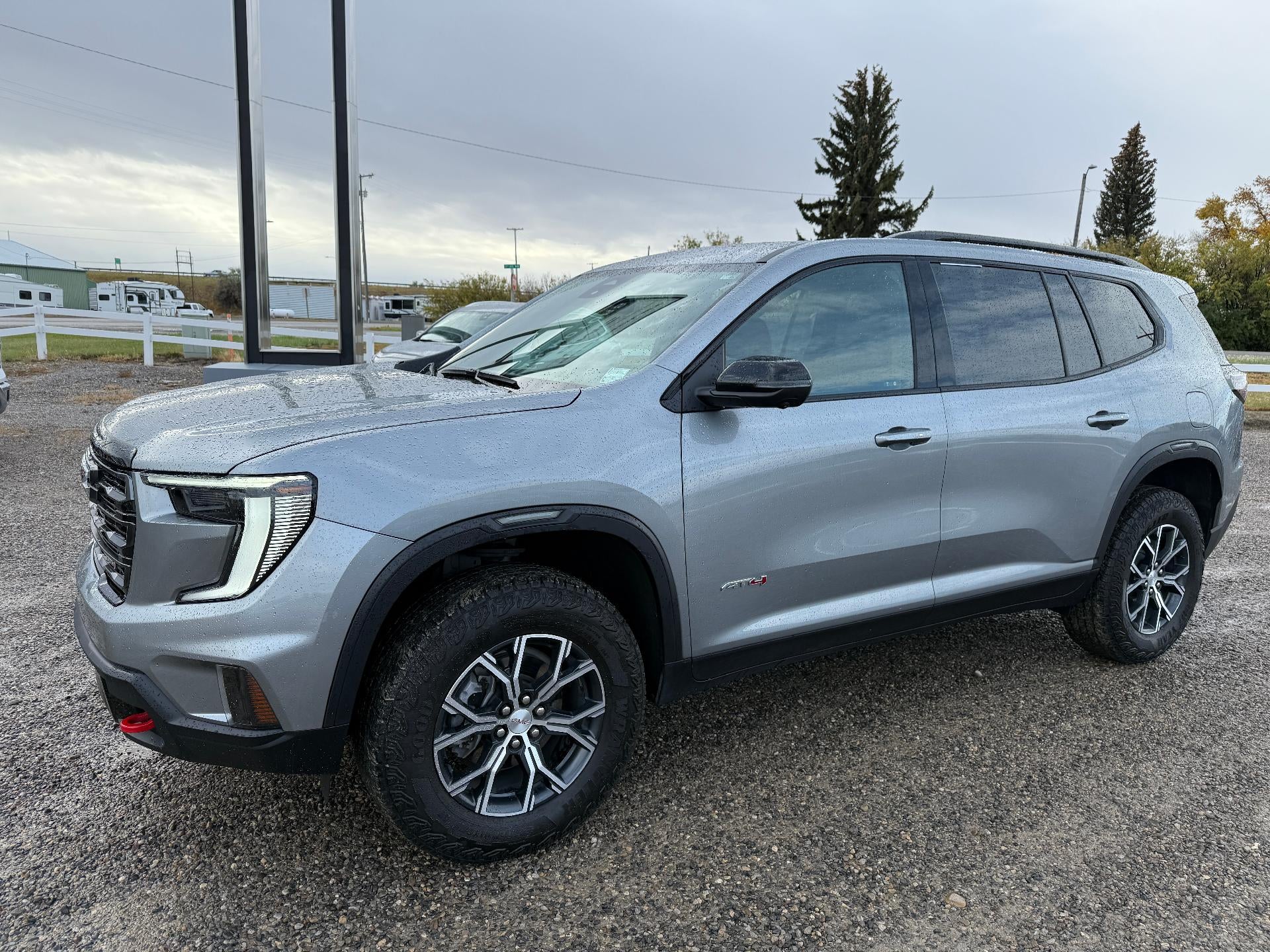 2024 GMC Acadia AT4