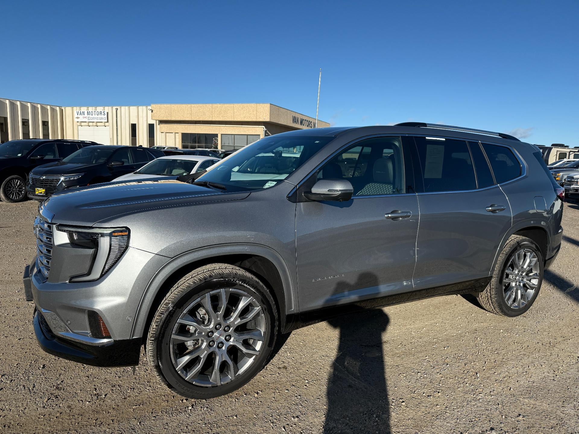 2024 GMC Acadia Denali