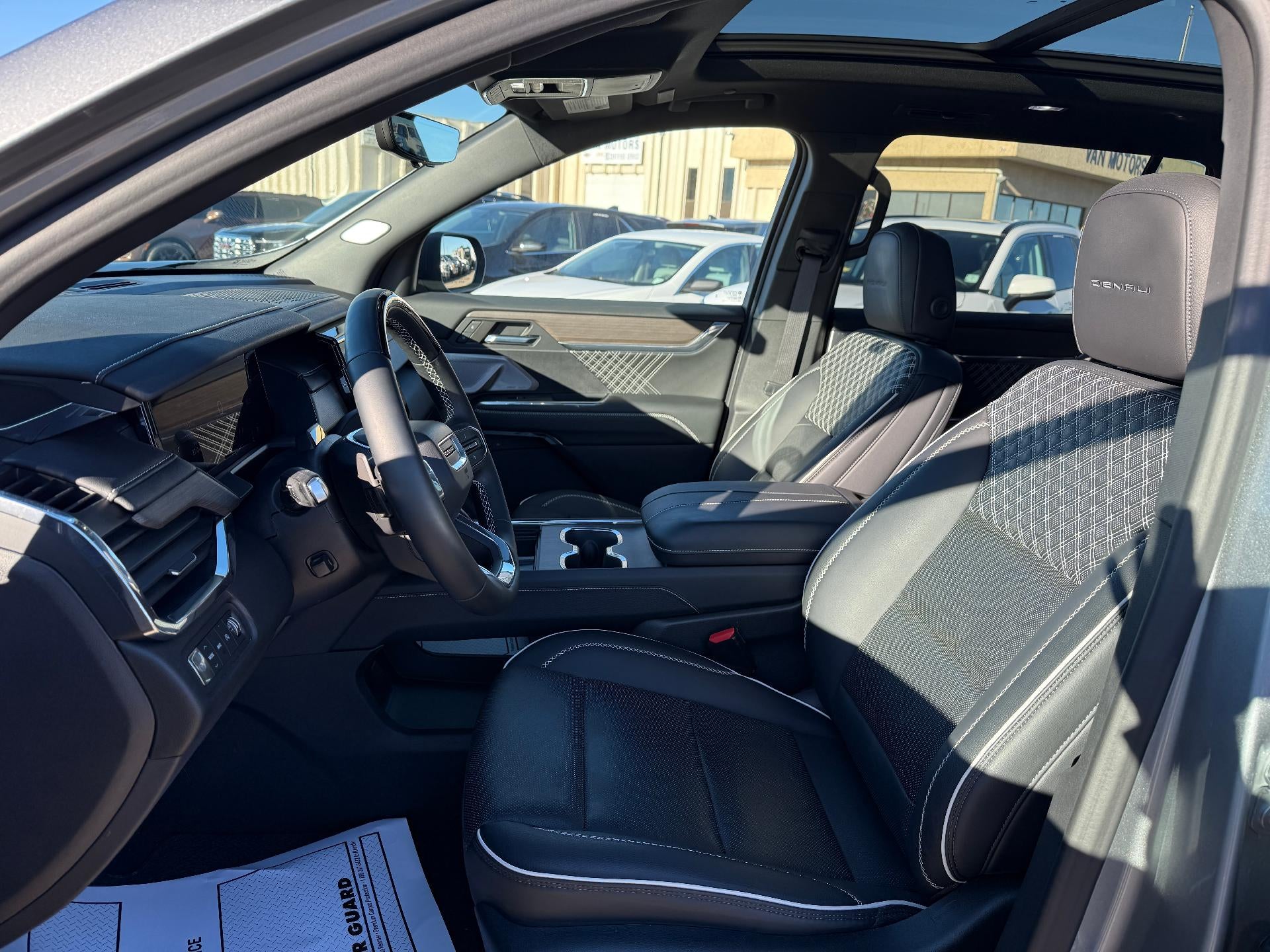 2024 GMC Acadia Denali