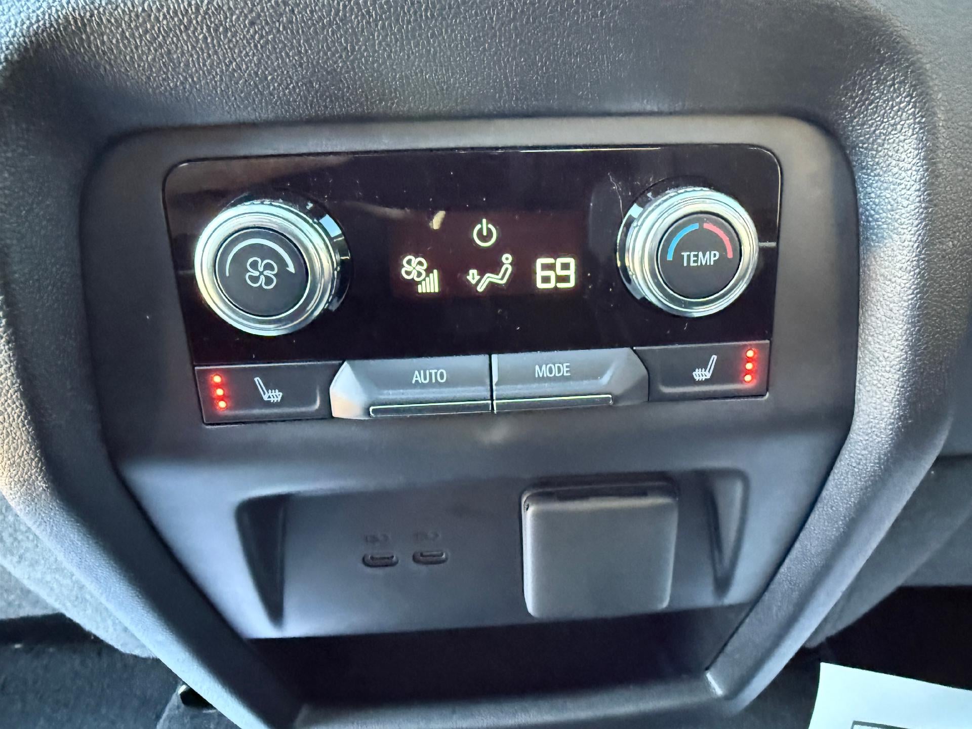 2024 GMC Acadia Denali