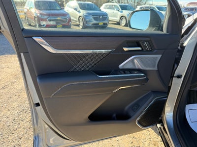 2024 GMC Acadia Denali