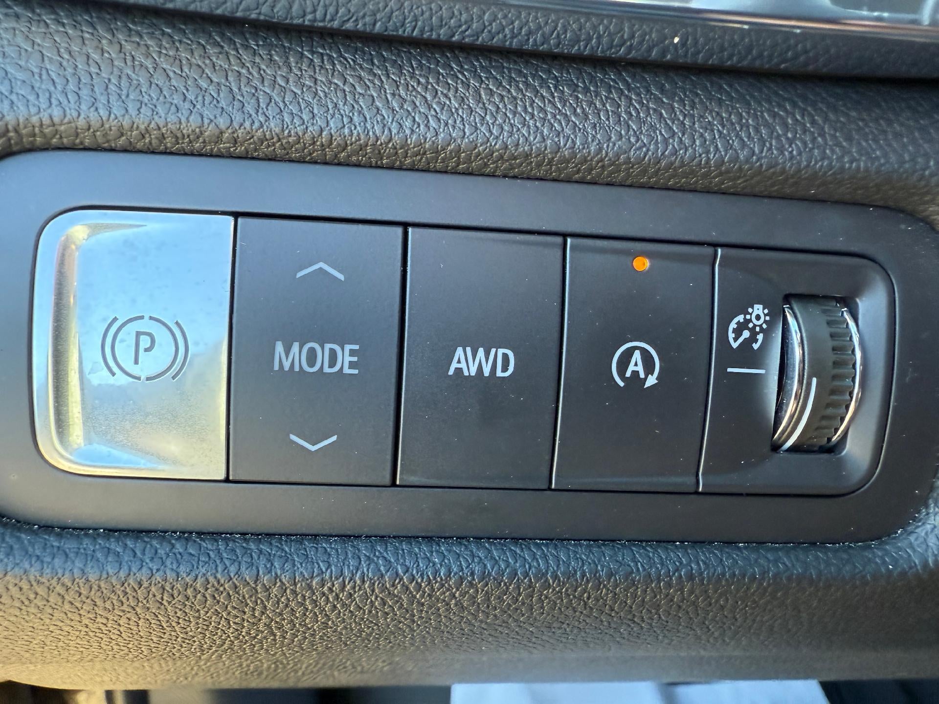 2024 GMC Acadia Denali