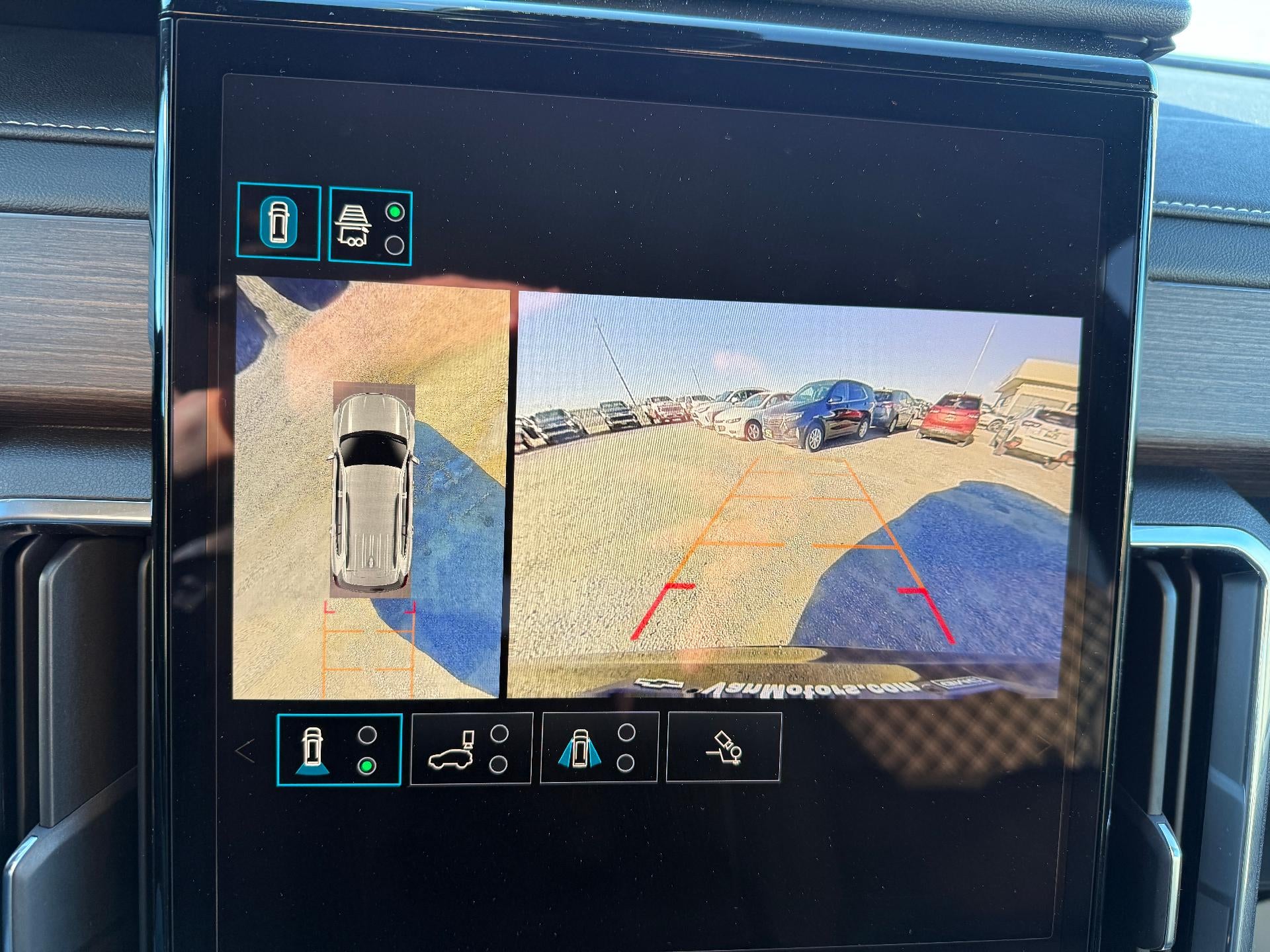 2024 GMC Acadia Denali