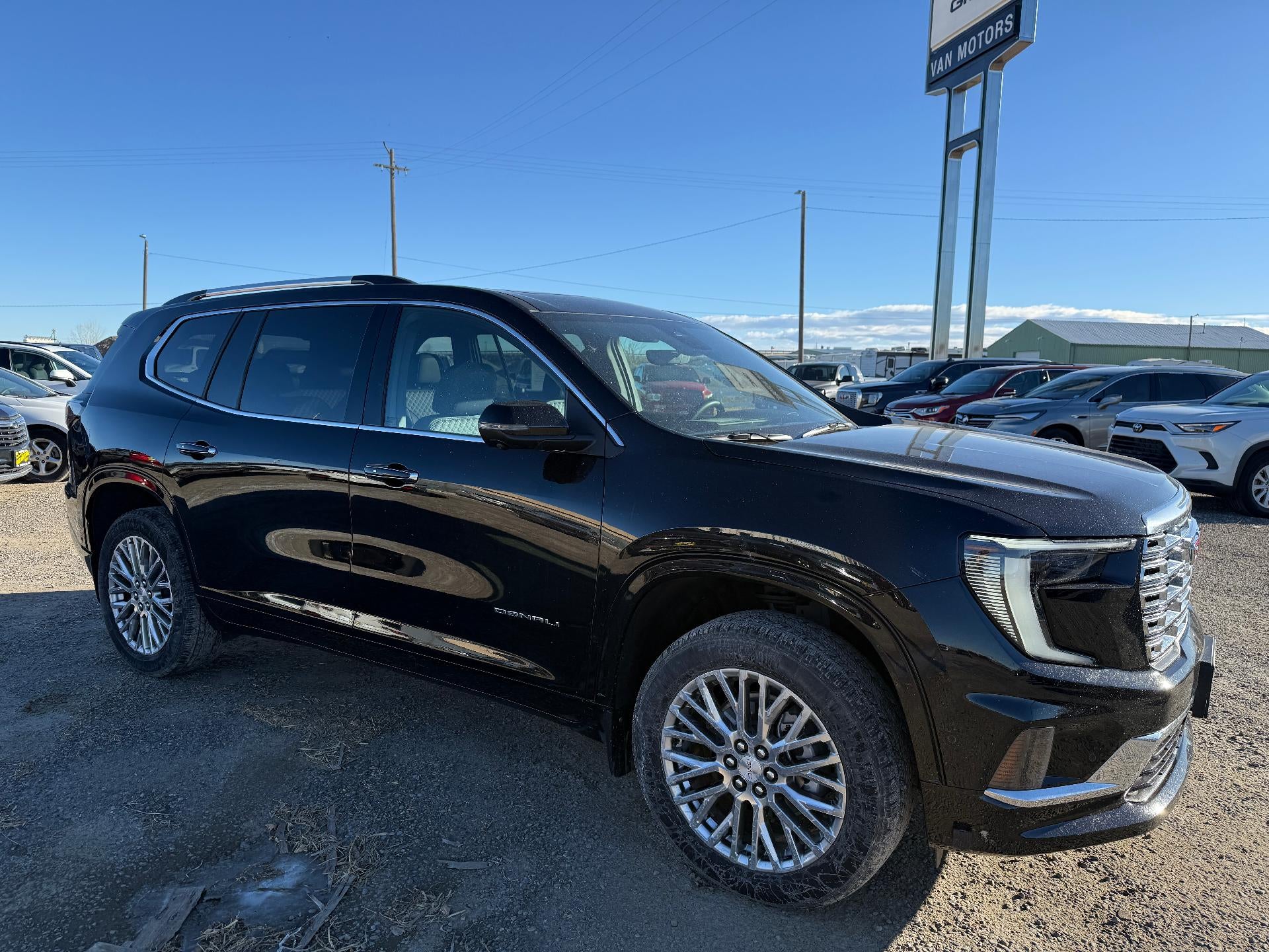 2024 GMC Acadia Denali