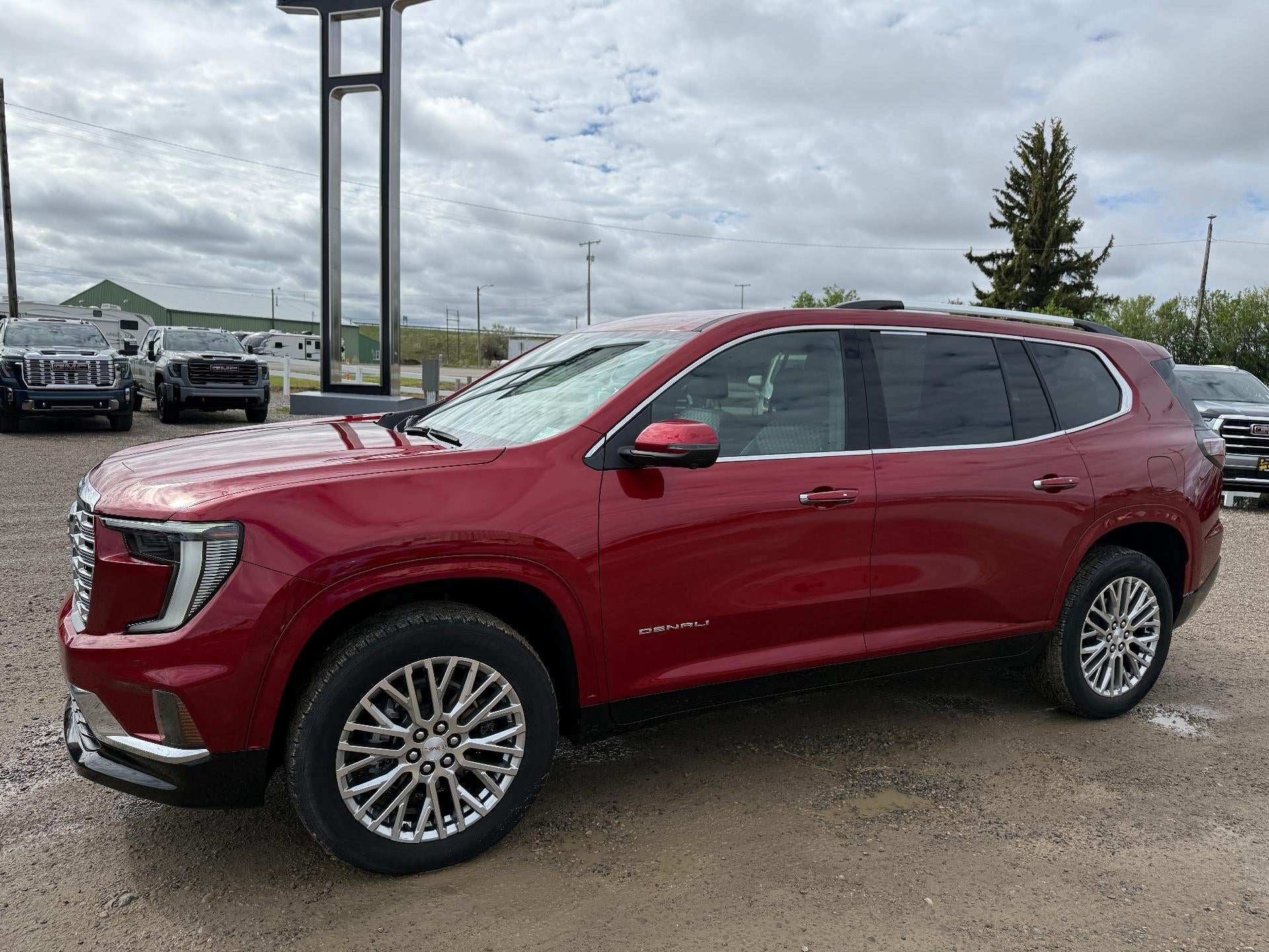 2025 GMC Acadia Denali