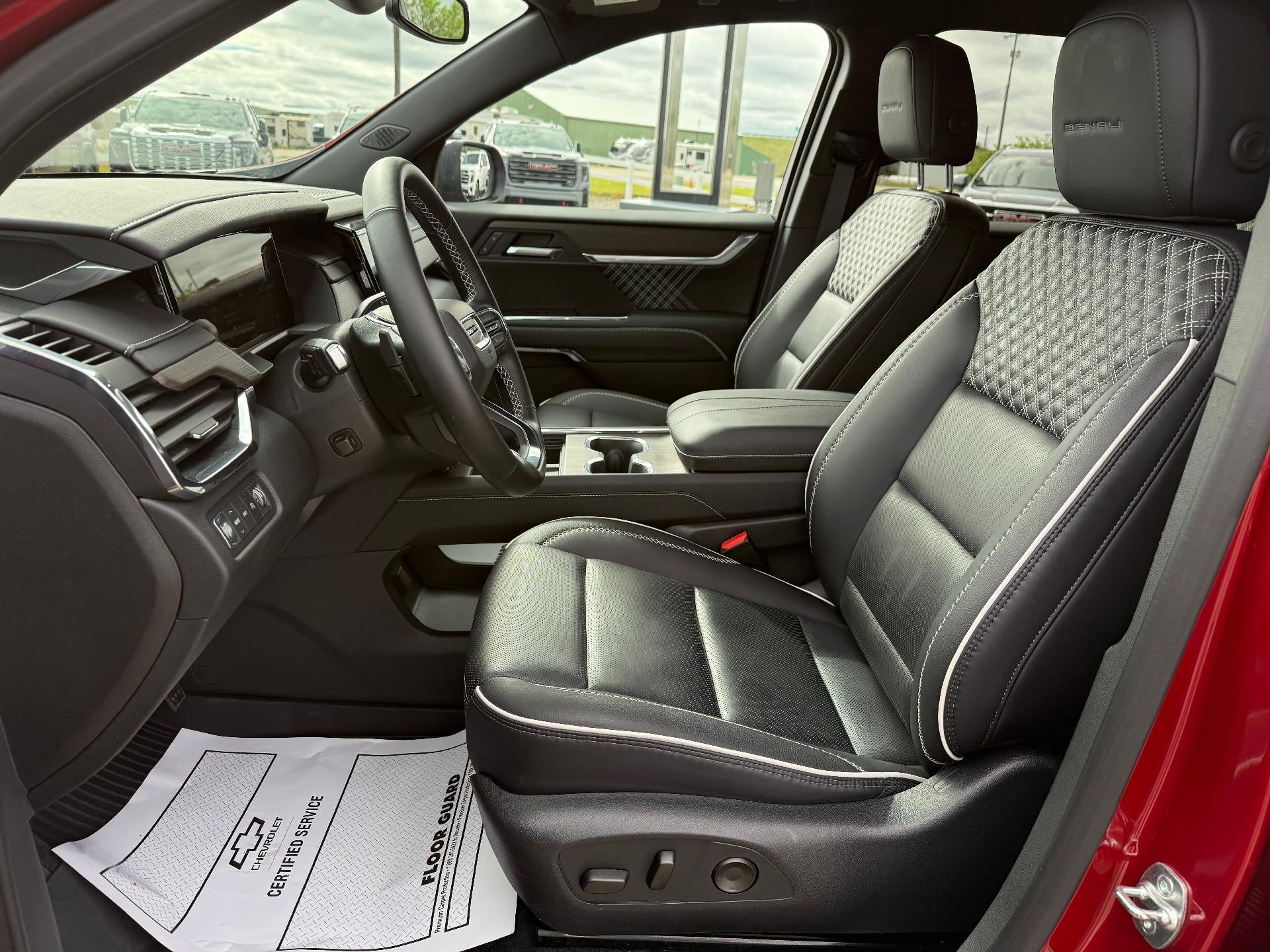 2025 GMC Acadia Denali