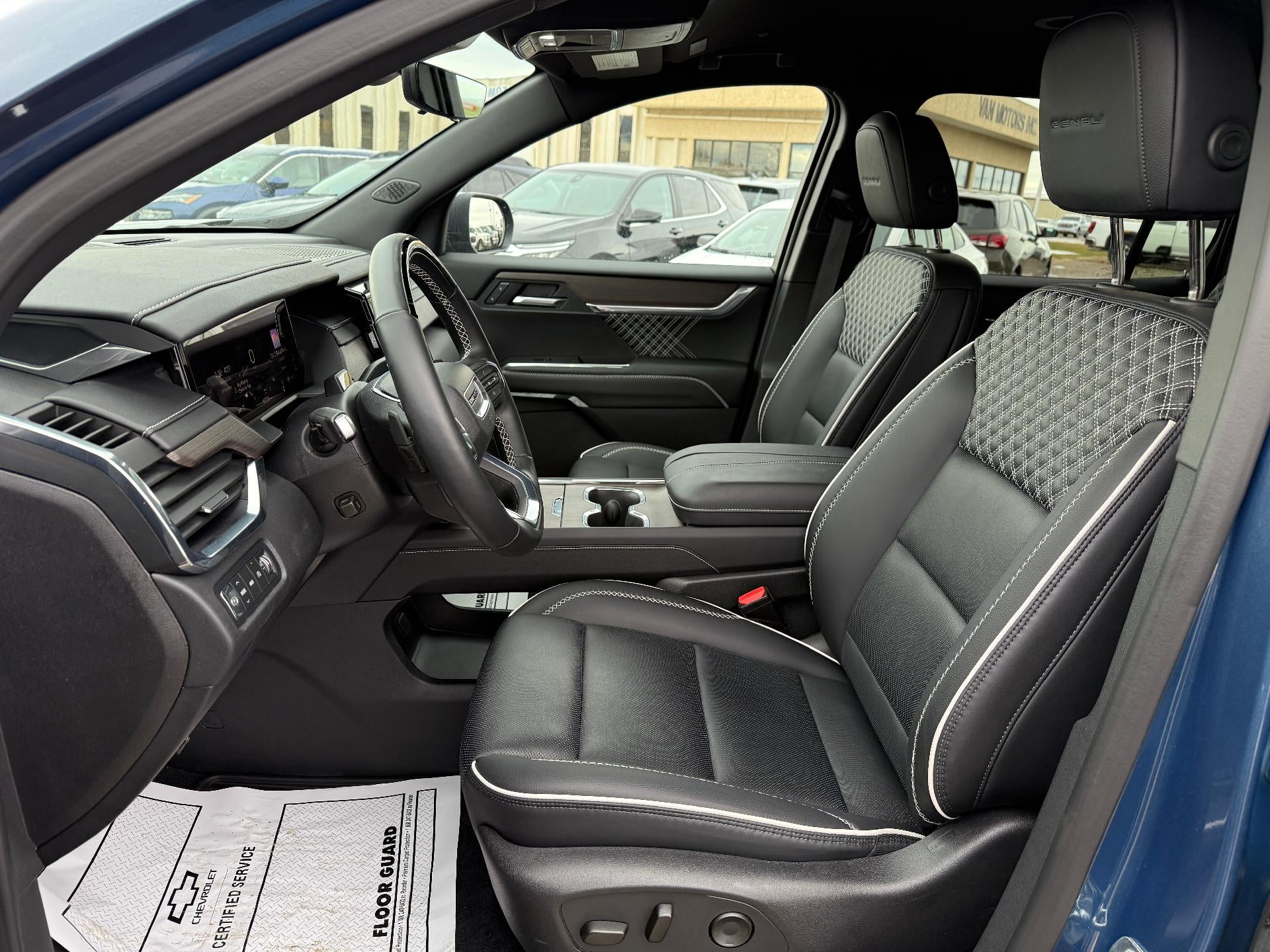 2025 GMC Acadia Denali