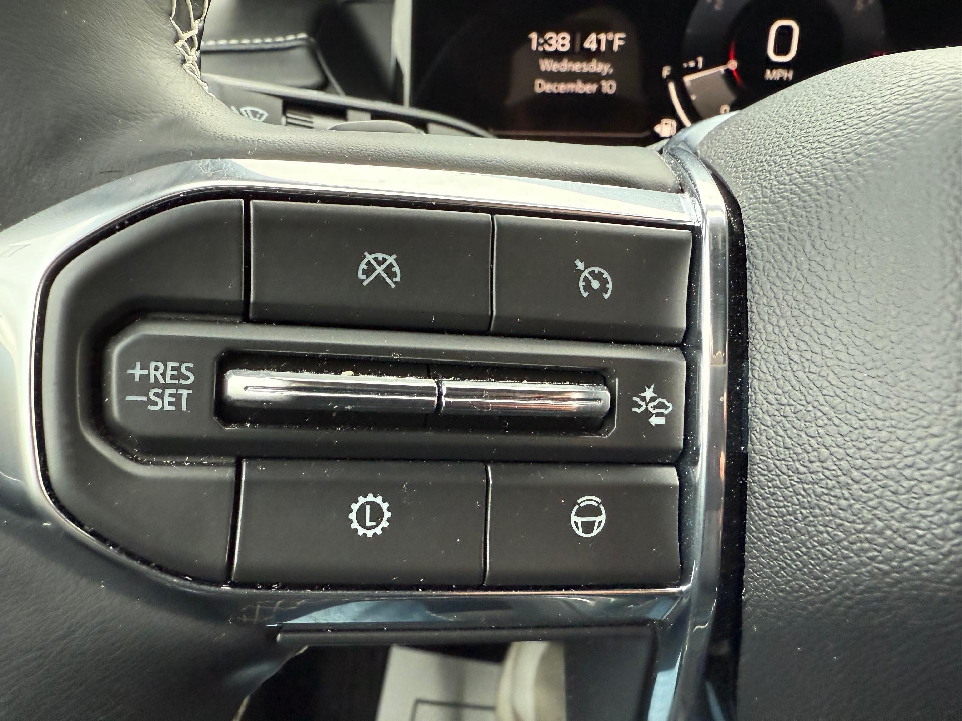 2025 GMC Acadia Denali