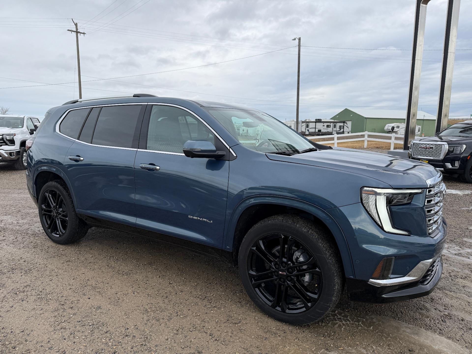 2025 GMC Acadia Denali