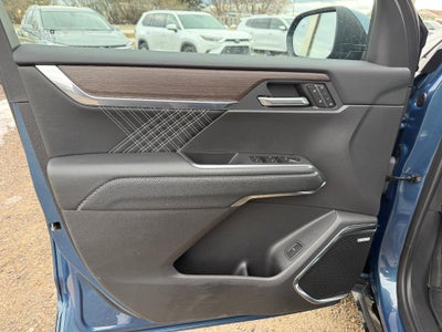 2025 GMC Acadia Denali