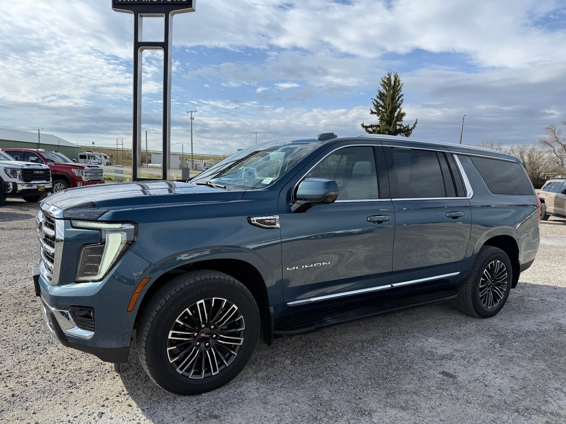 2025 GMC Yukon ELEVATION 4X4's photo