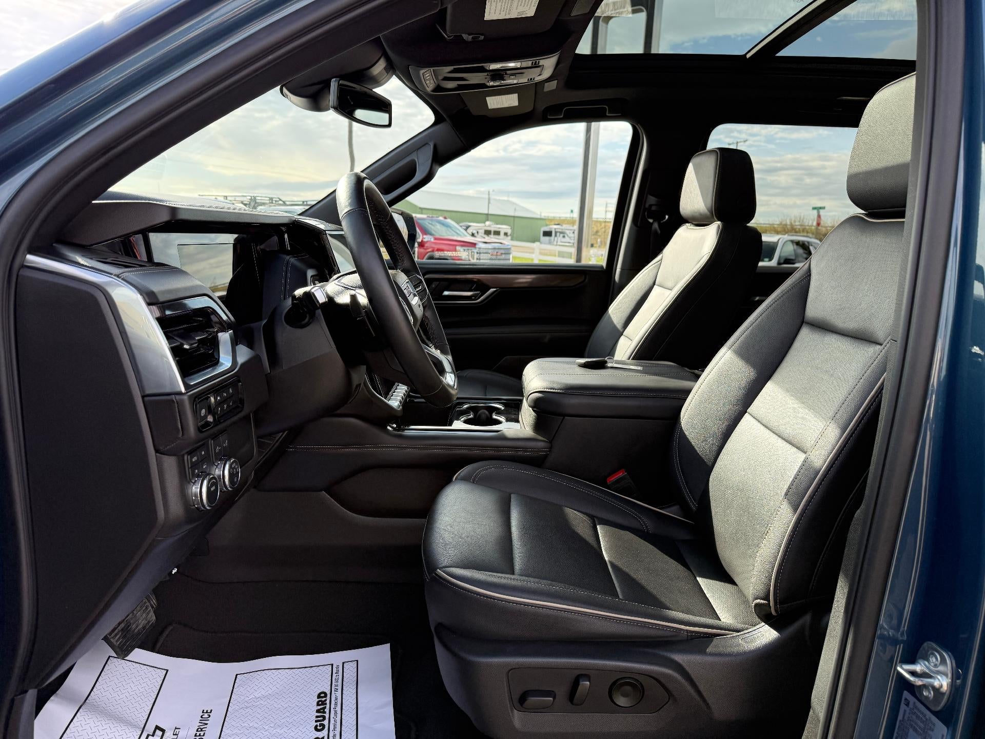 2025 GMC Yukon XL Elevation