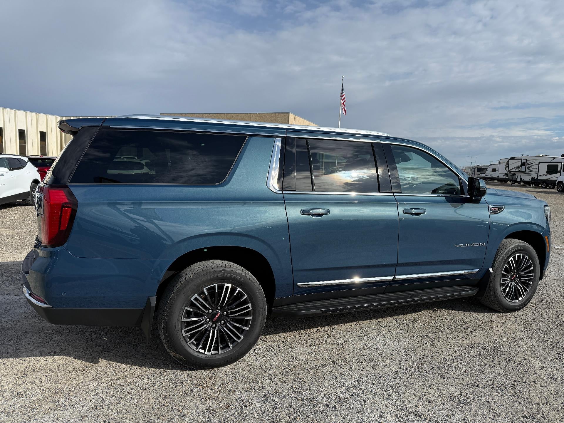 2025 GMC Yukon XL Elevation
