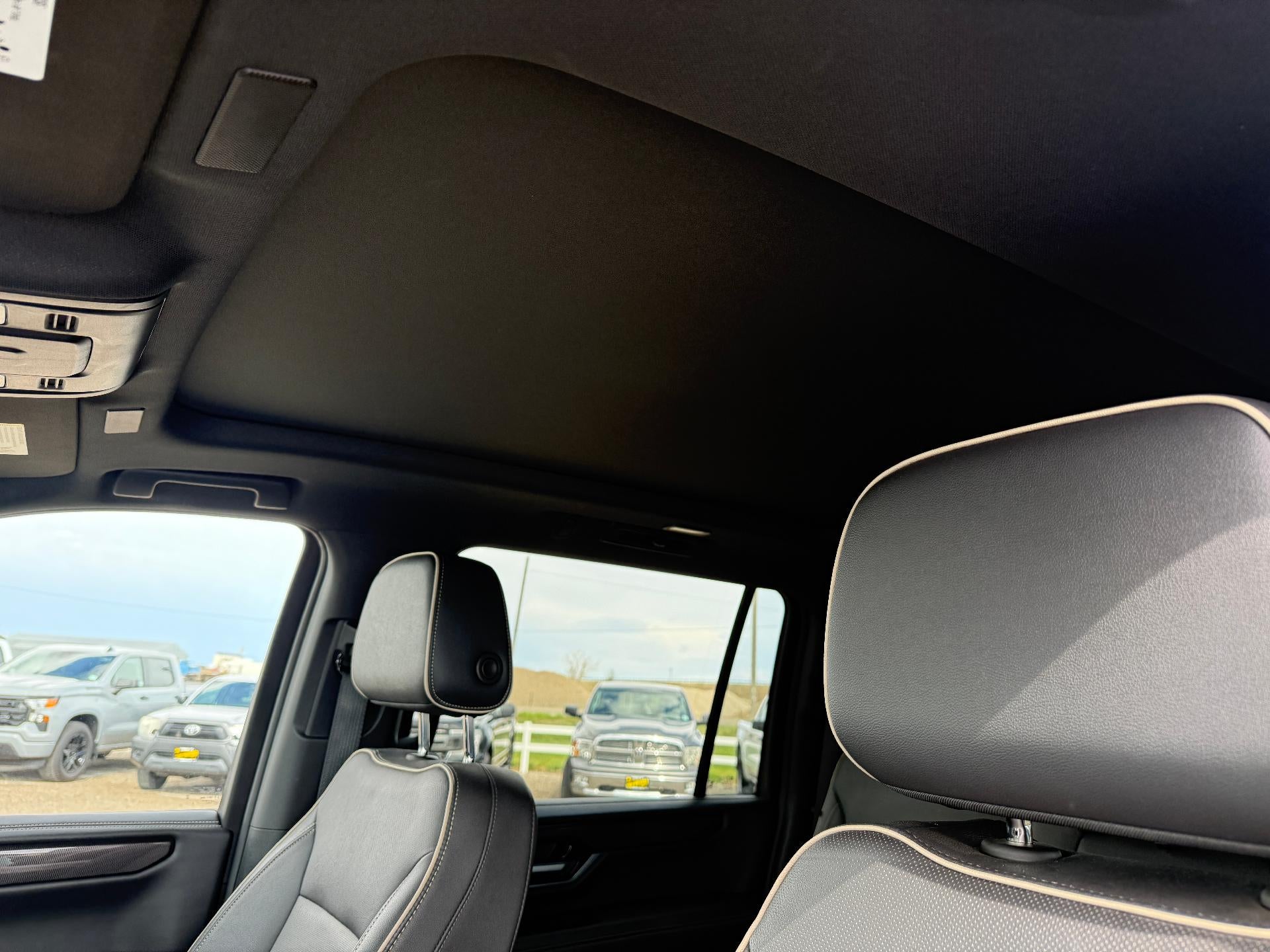 2025 GMC Yukon XL Elevation