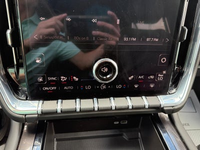 2025 GMC Yukon XL Elevation