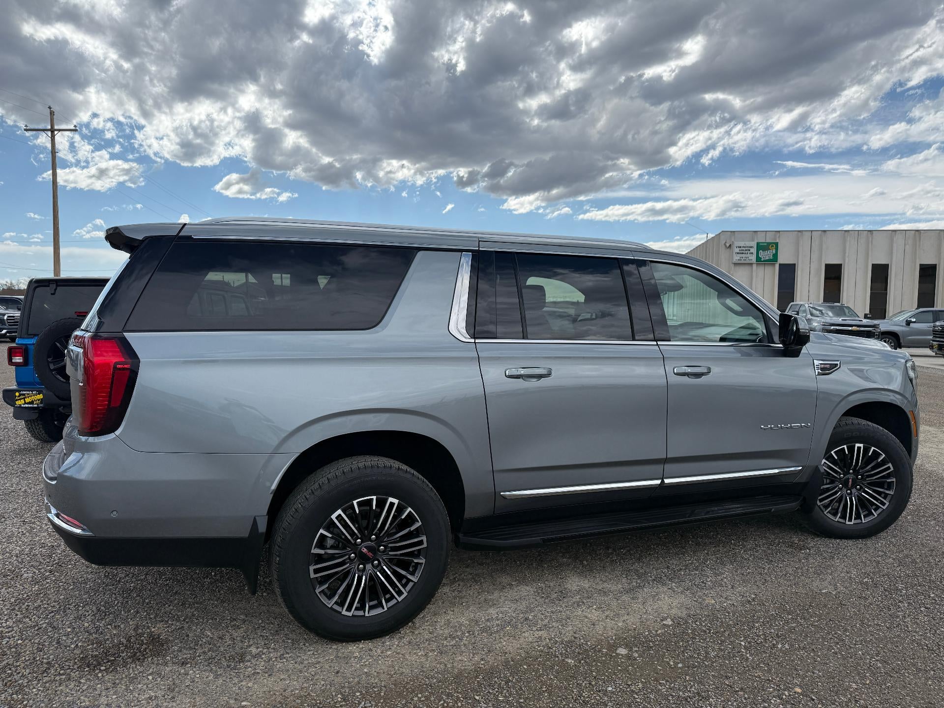 2025 GMC Yukon XL Elevation