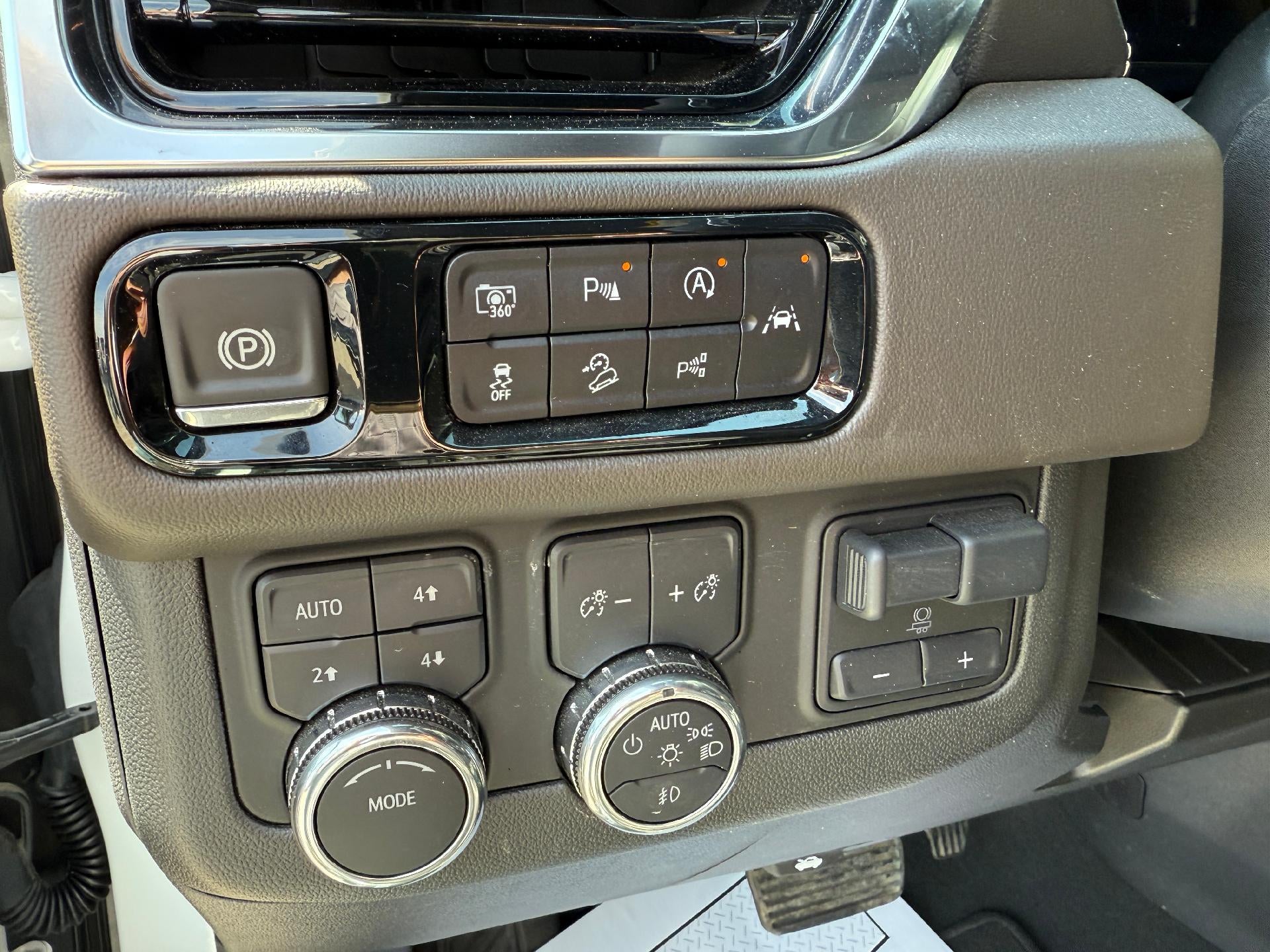 2025 GMC Yukon XL Elevation