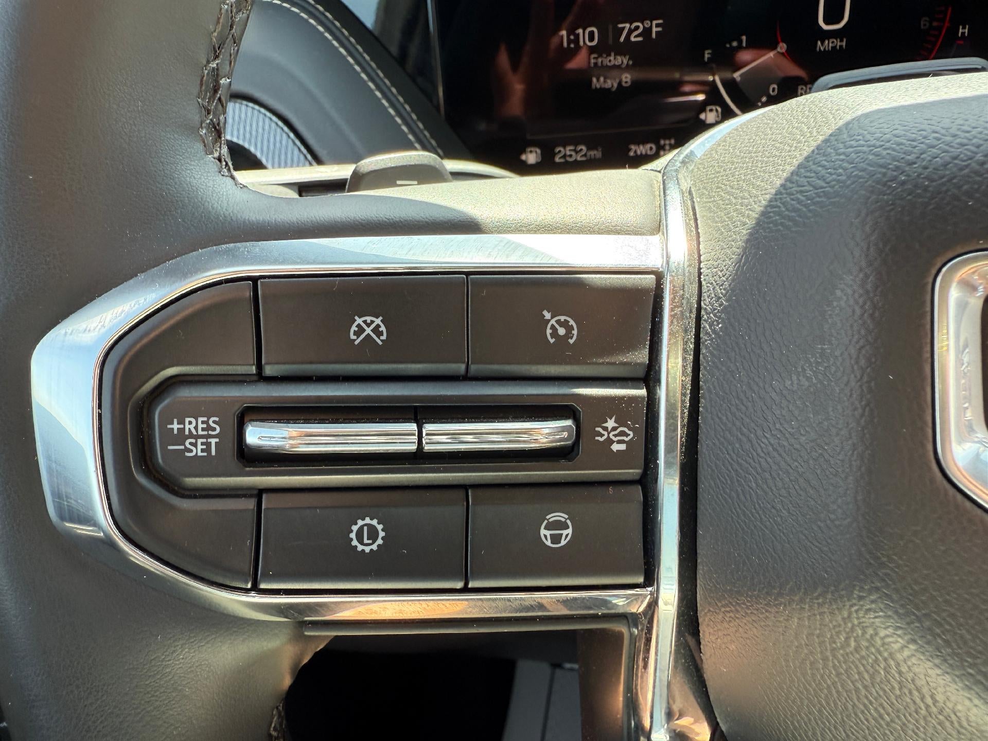2025 GMC Yukon XL Elevation
