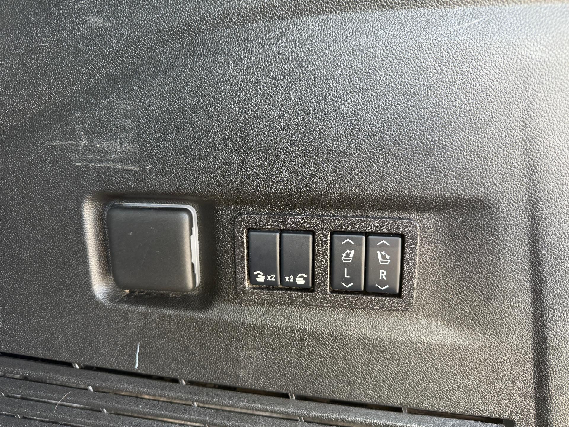 2025 GMC Yukon XL Elevation