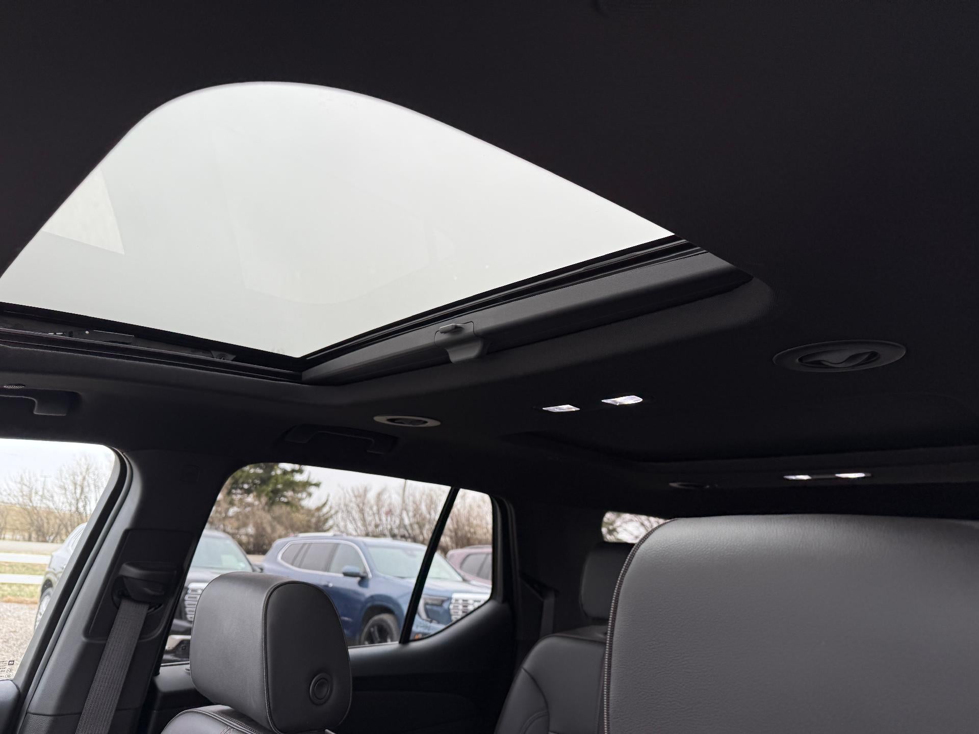 2022 Chevrolet Traverse RS