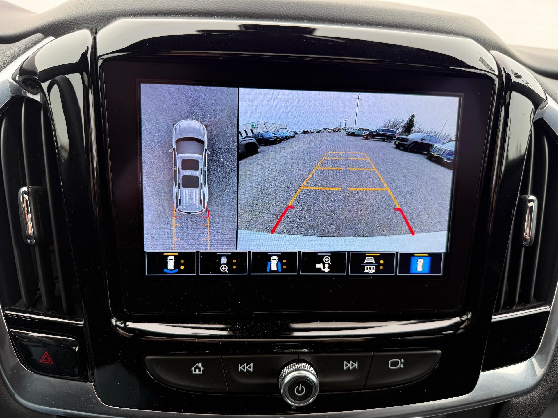 2022 Chevrolet Traverse RS