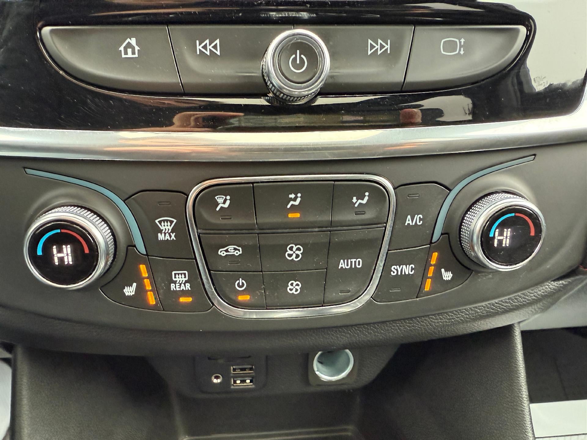 2022 Chevrolet Traverse RS