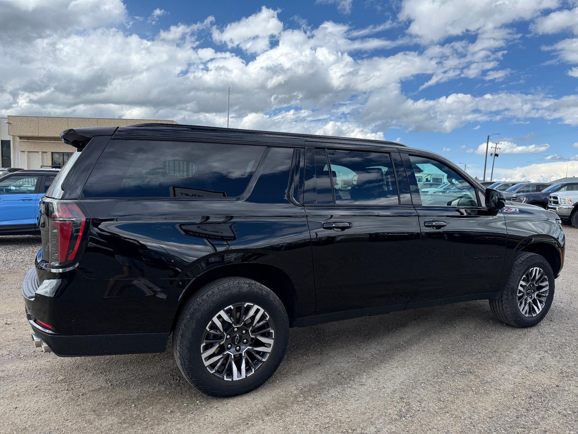 2025 Chevrolet Suburban Z71