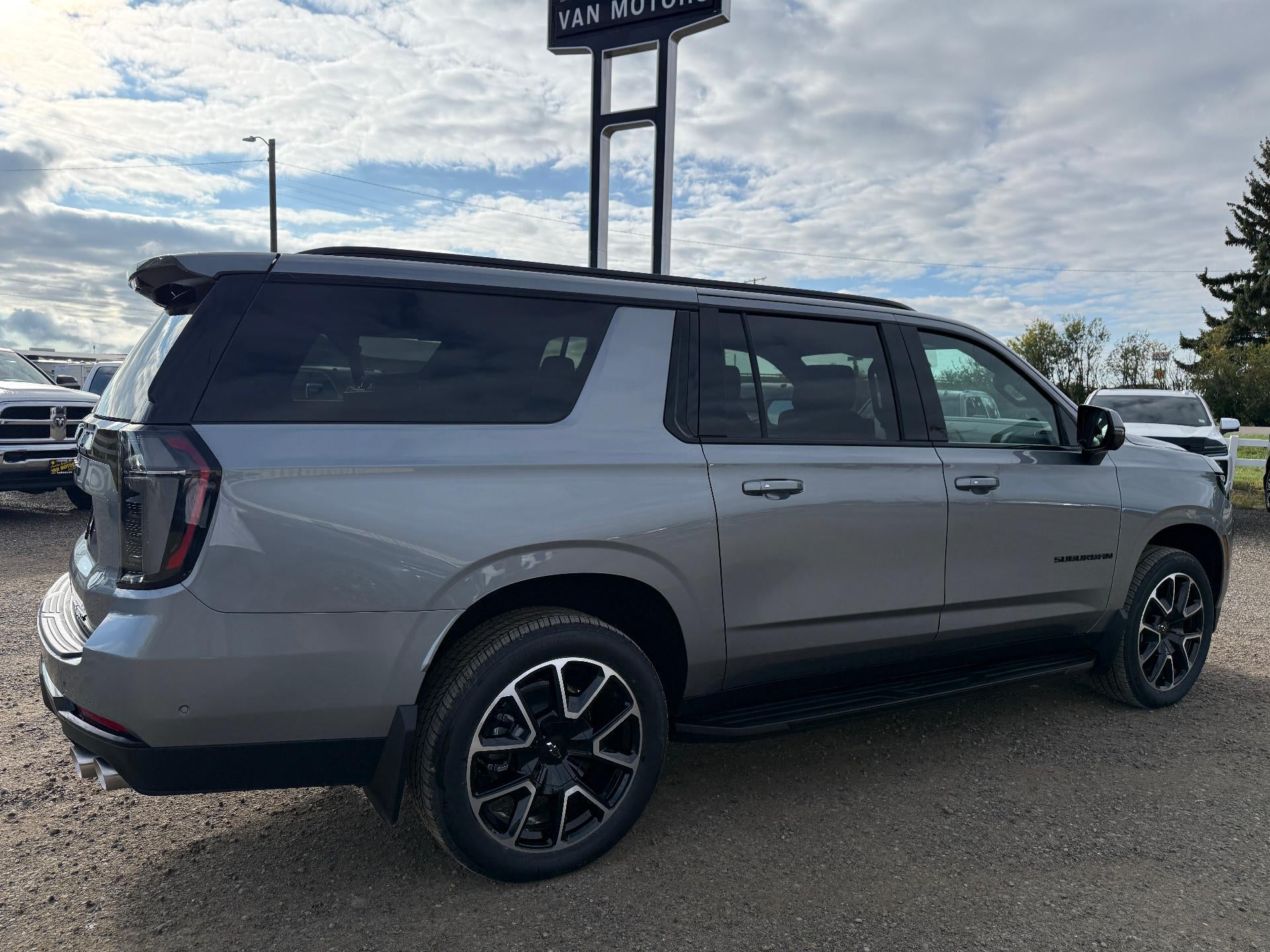 2026 Chevrolet Suburban RST