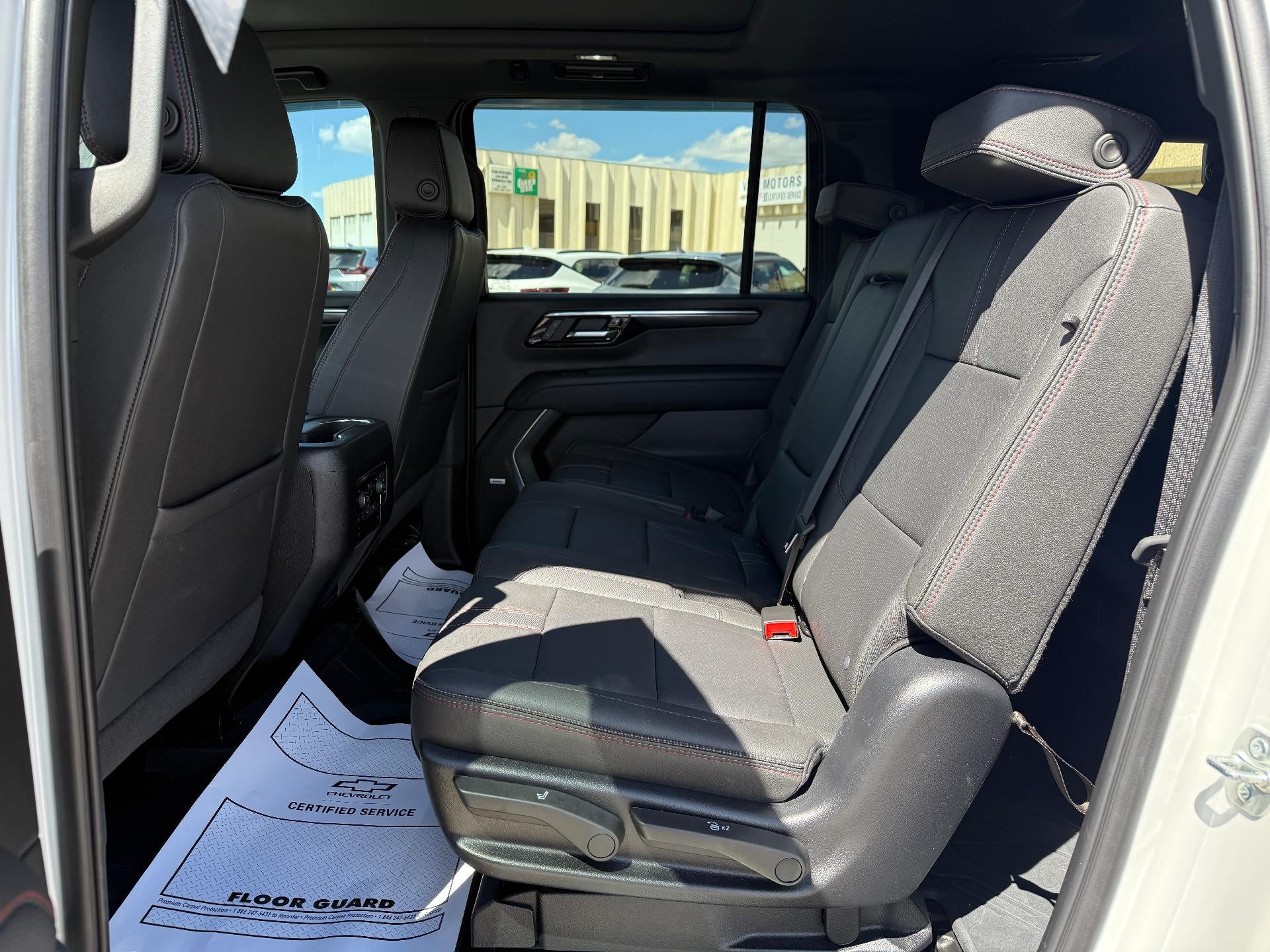 2025 Chevrolet Suburban RST