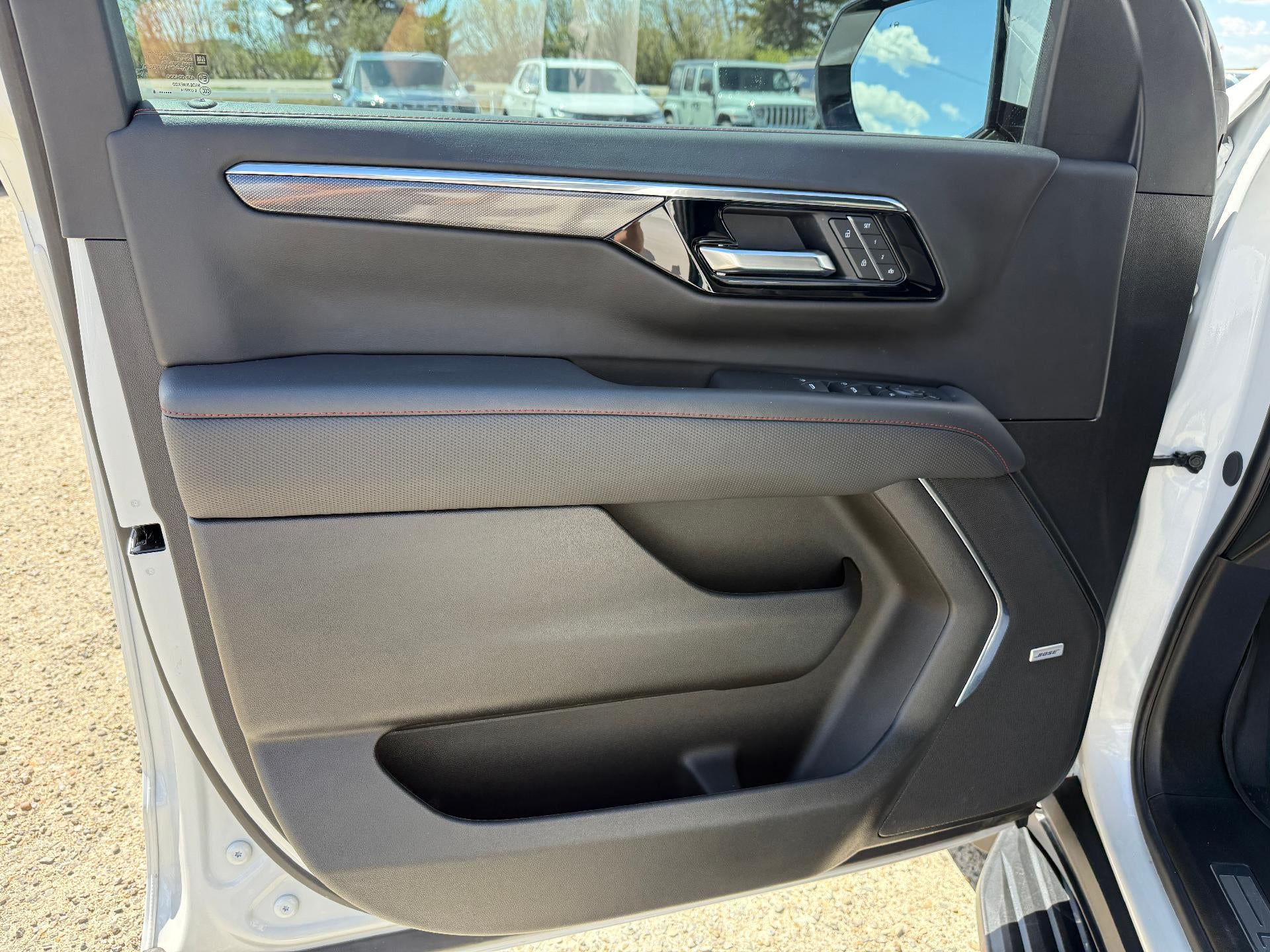 2025 Chevrolet Suburban RST