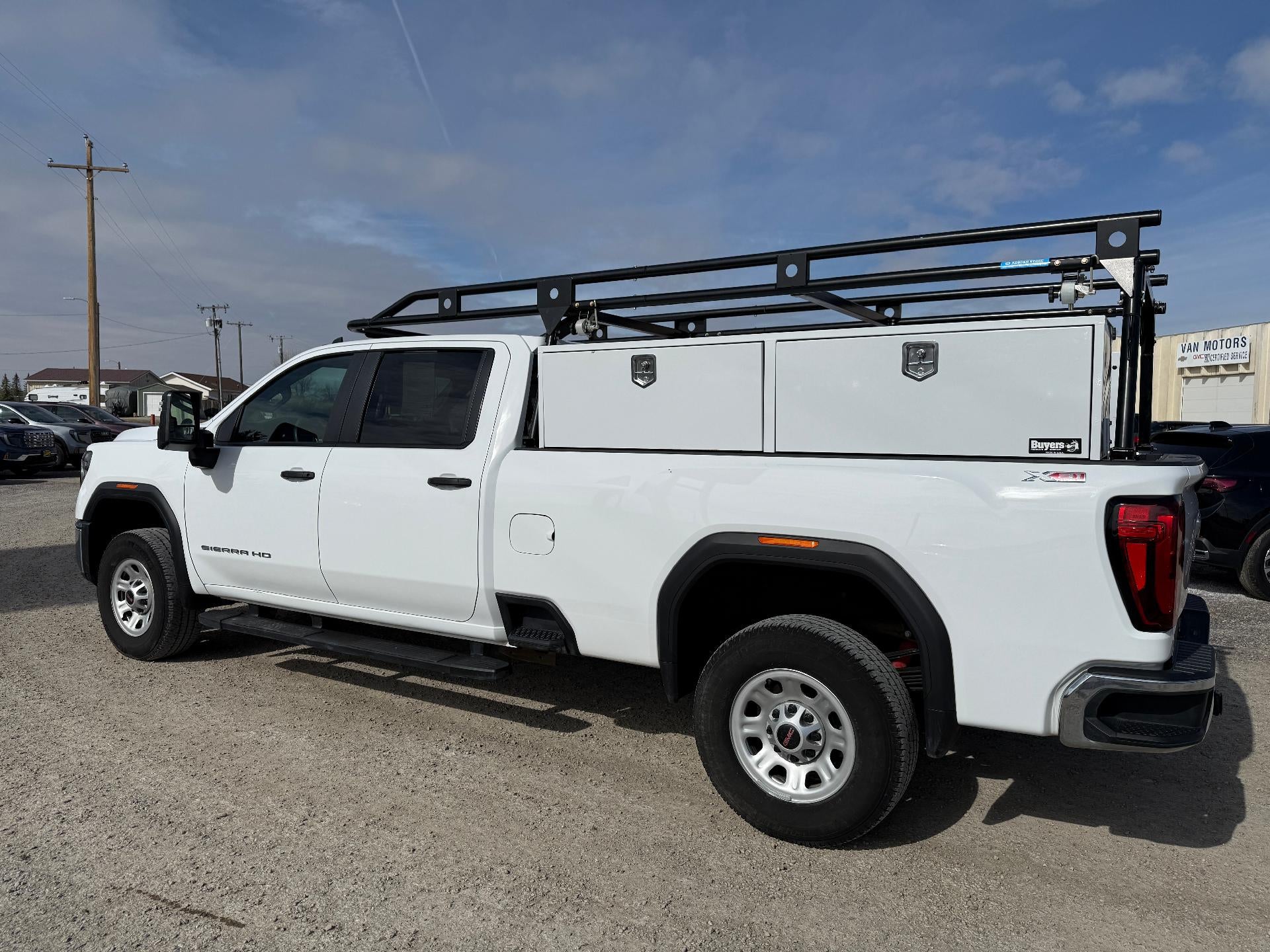 2025 GMC Sierra 3500 HD Pro