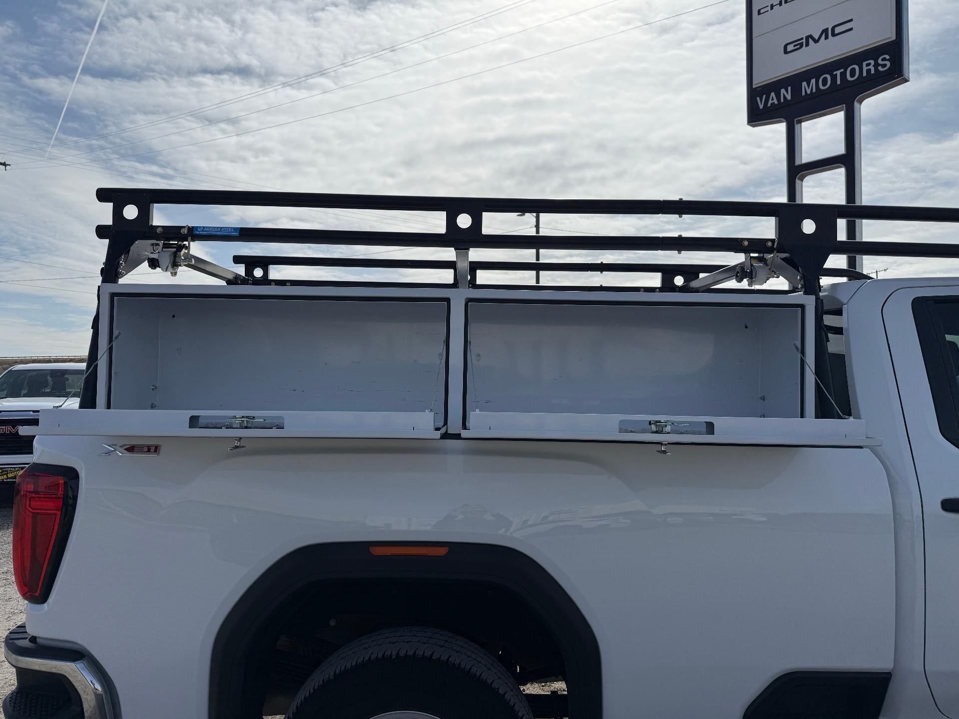 2025 GMC Sierra 3500 HD Pro