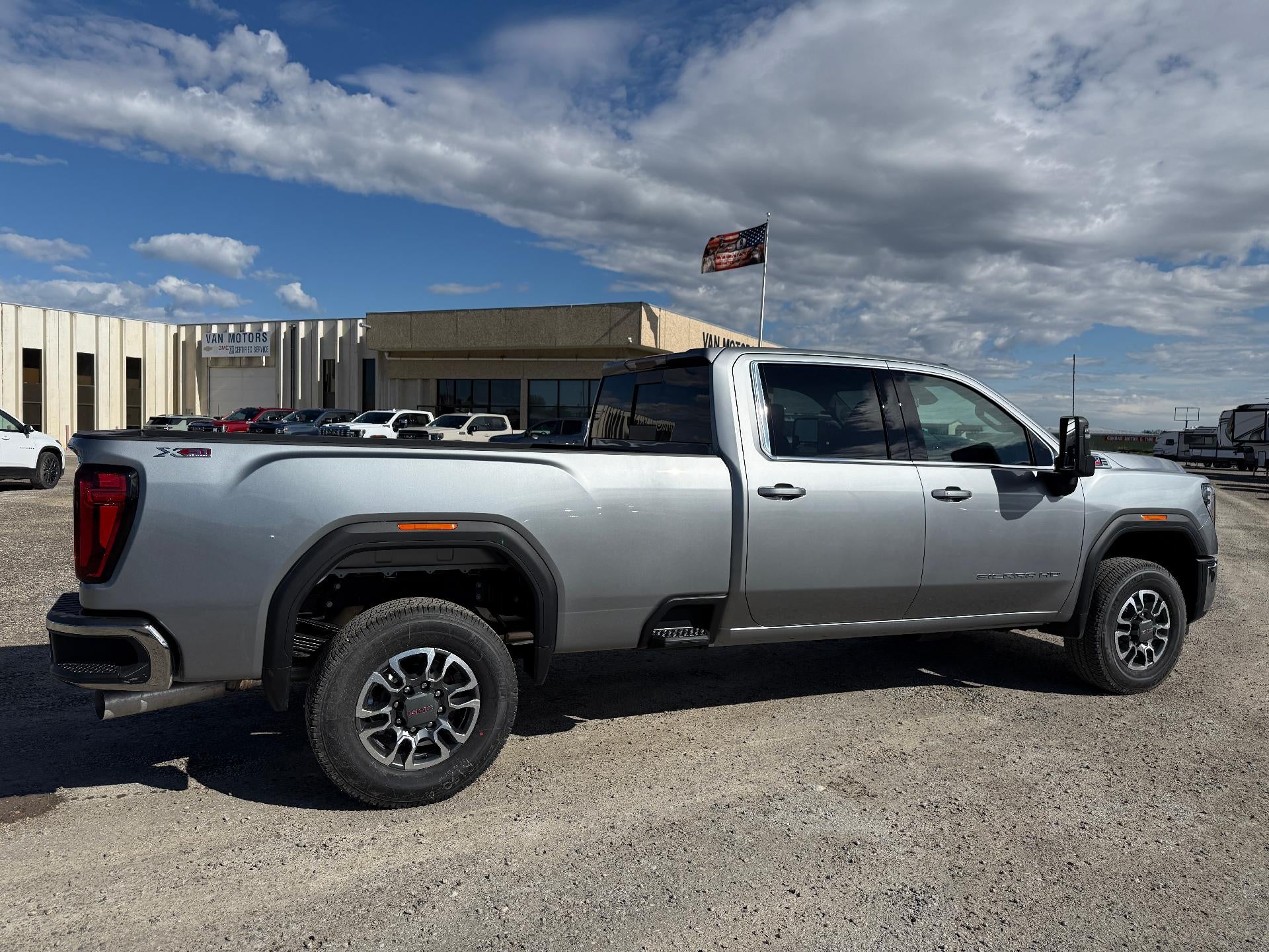 2026 GMC Sierra 3500 HD SLE