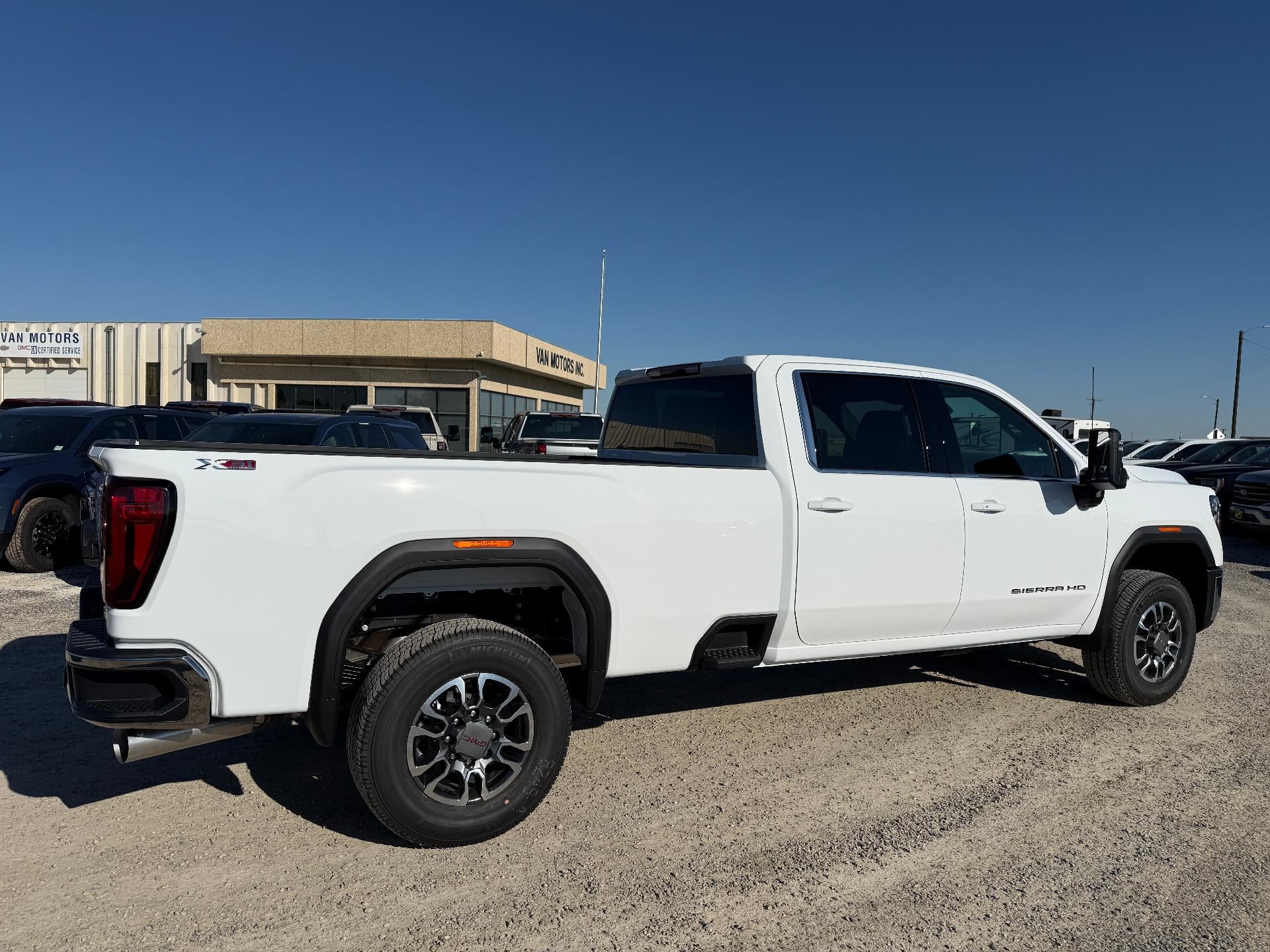 2026 GMC Sierra 3500 HD SLE