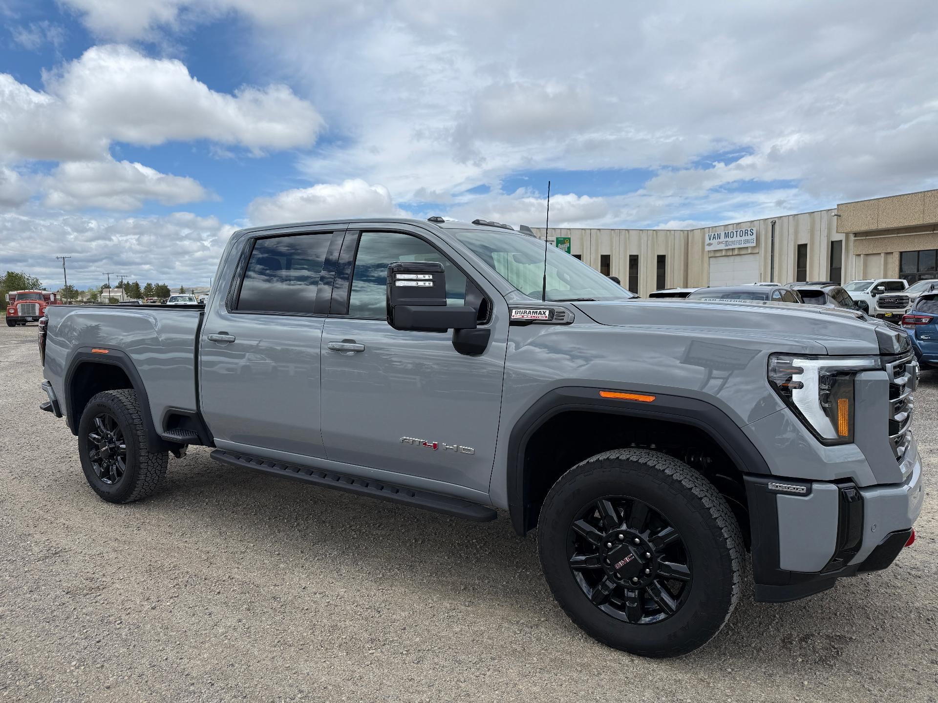 2025 GMC Sierra 3500 HD AT4