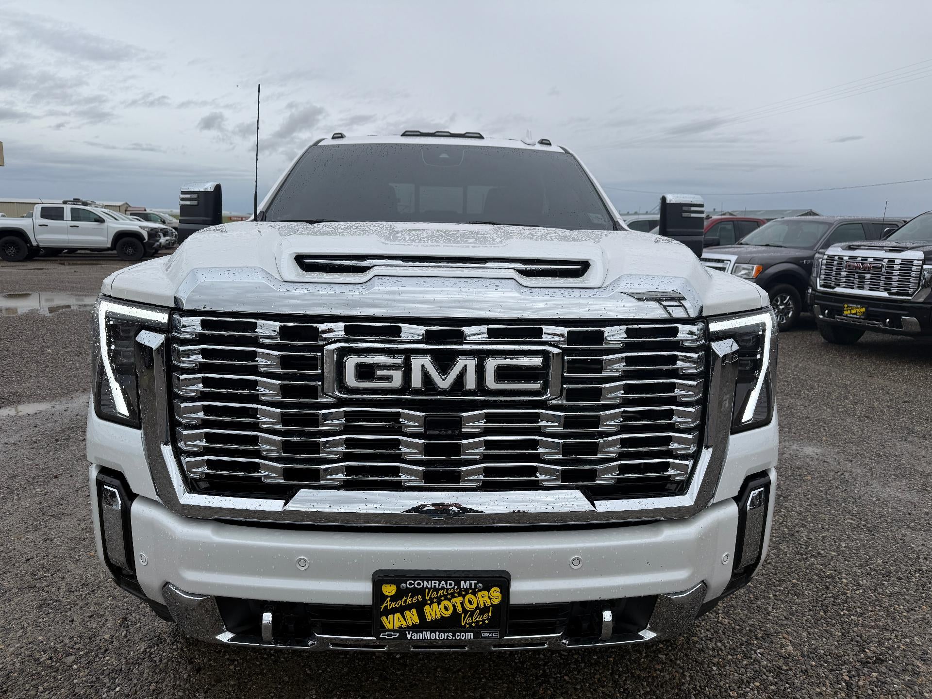 2025 GMC Sierra 3500 HD Denali