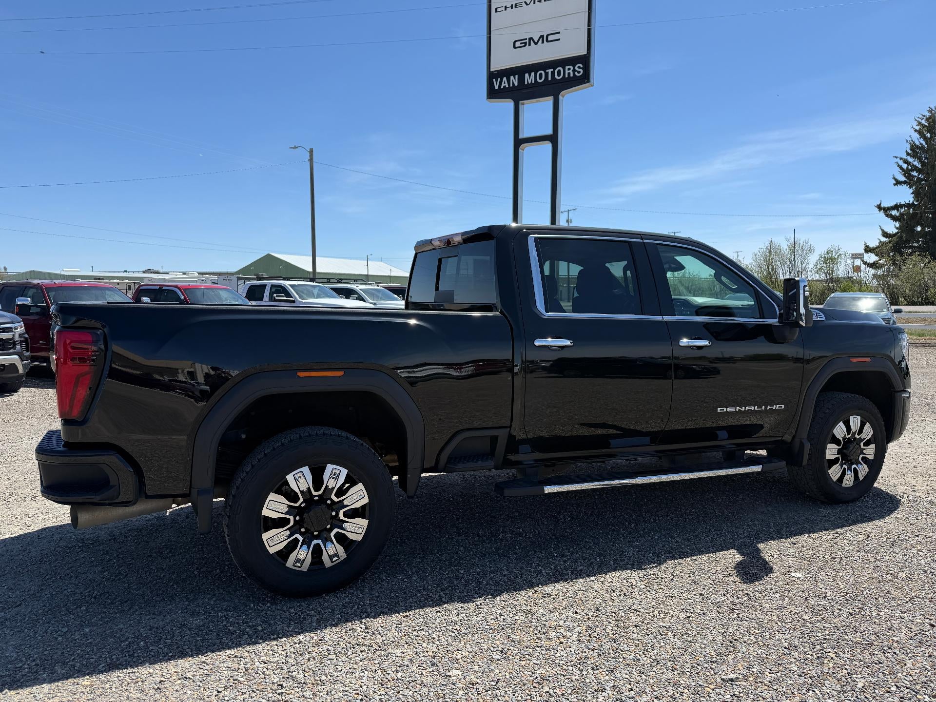 2025 GMC Sierra 3500 HD Denali