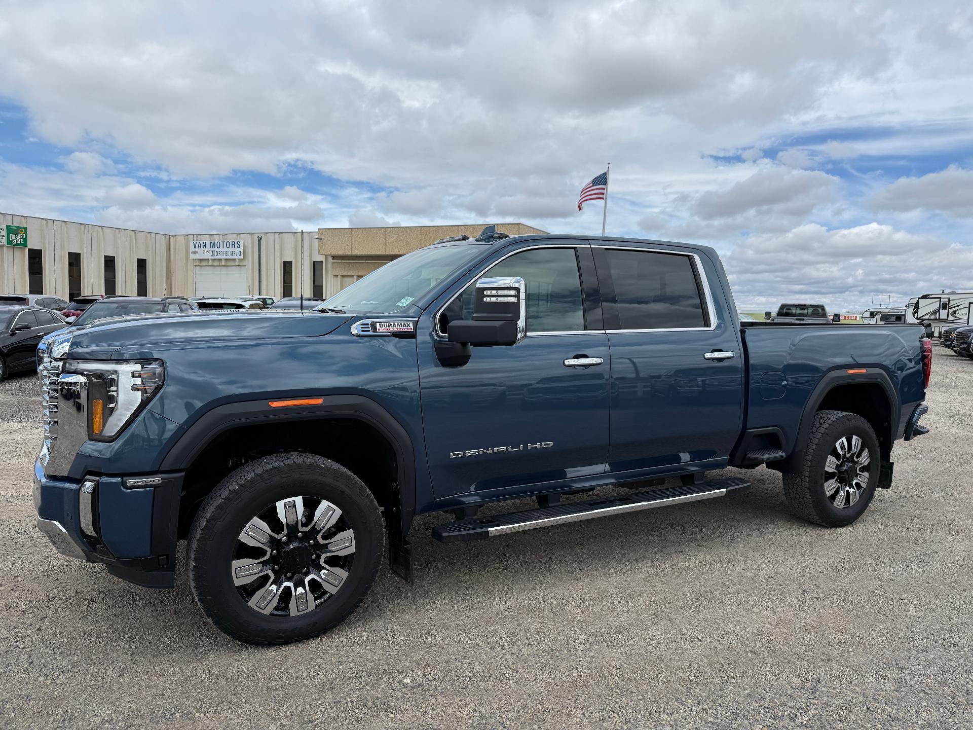 2025 GMC Sierra Denali 4WD Crew Cab Standard Box SRW's photo